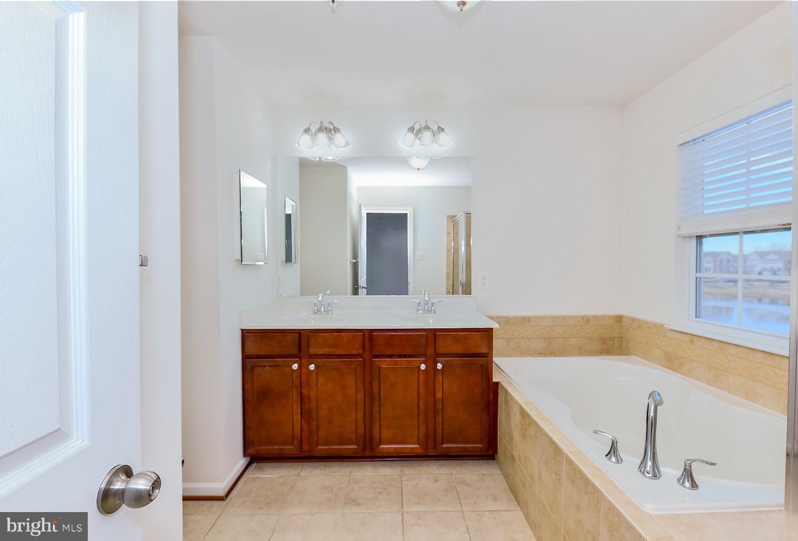 LAKES AT STANSBURY SHORE - Residential