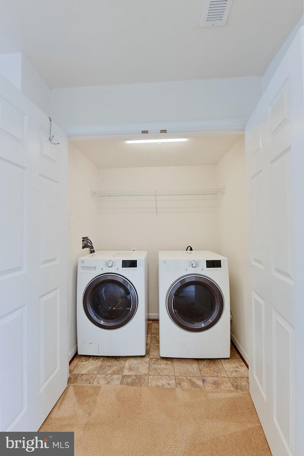 LAKES AT STANSBURY SHORE - Residential