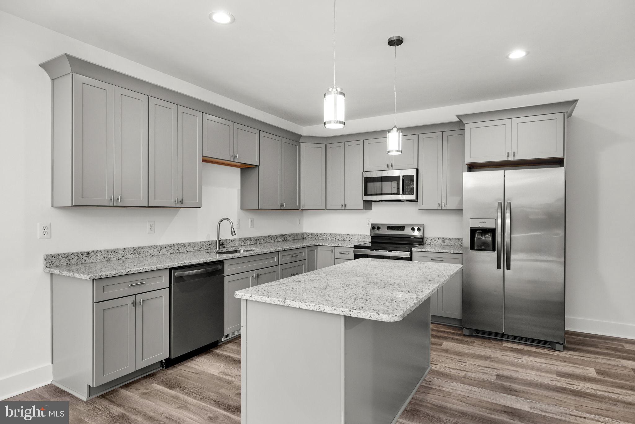ELK CREEK LANDING - Residential