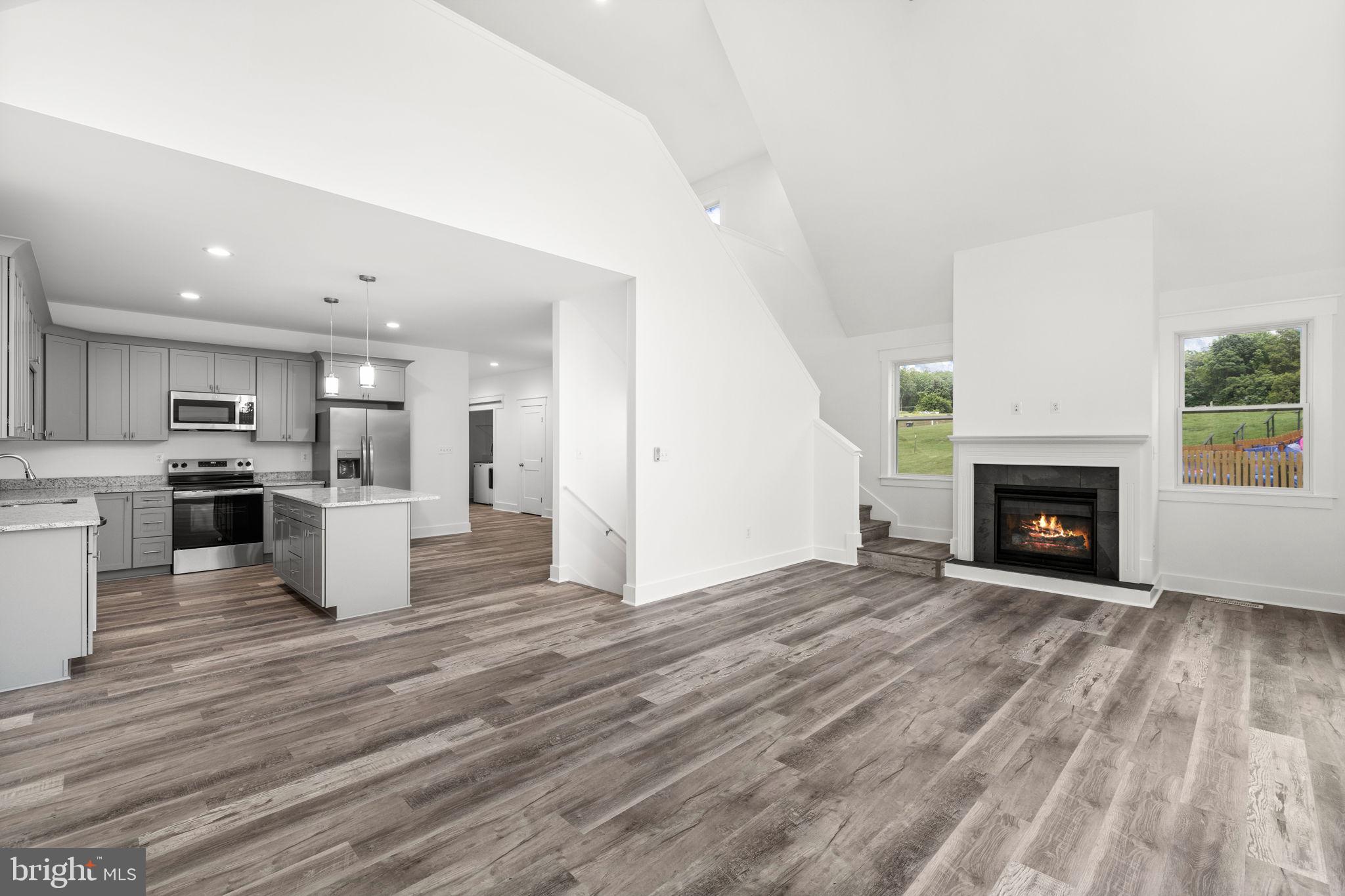 ELK CREEK LANDING - Residential