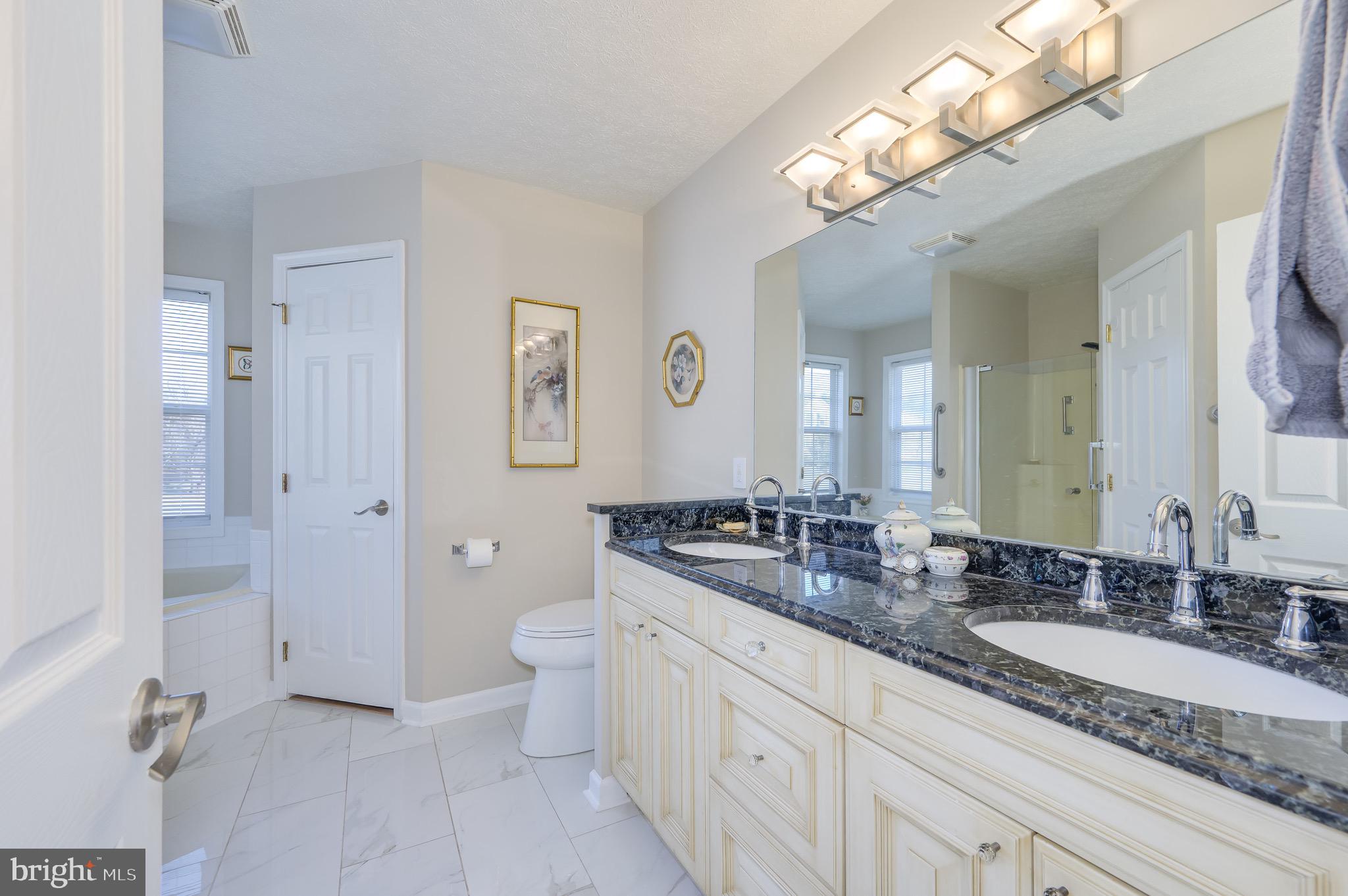 BRIAR RUN - Residential