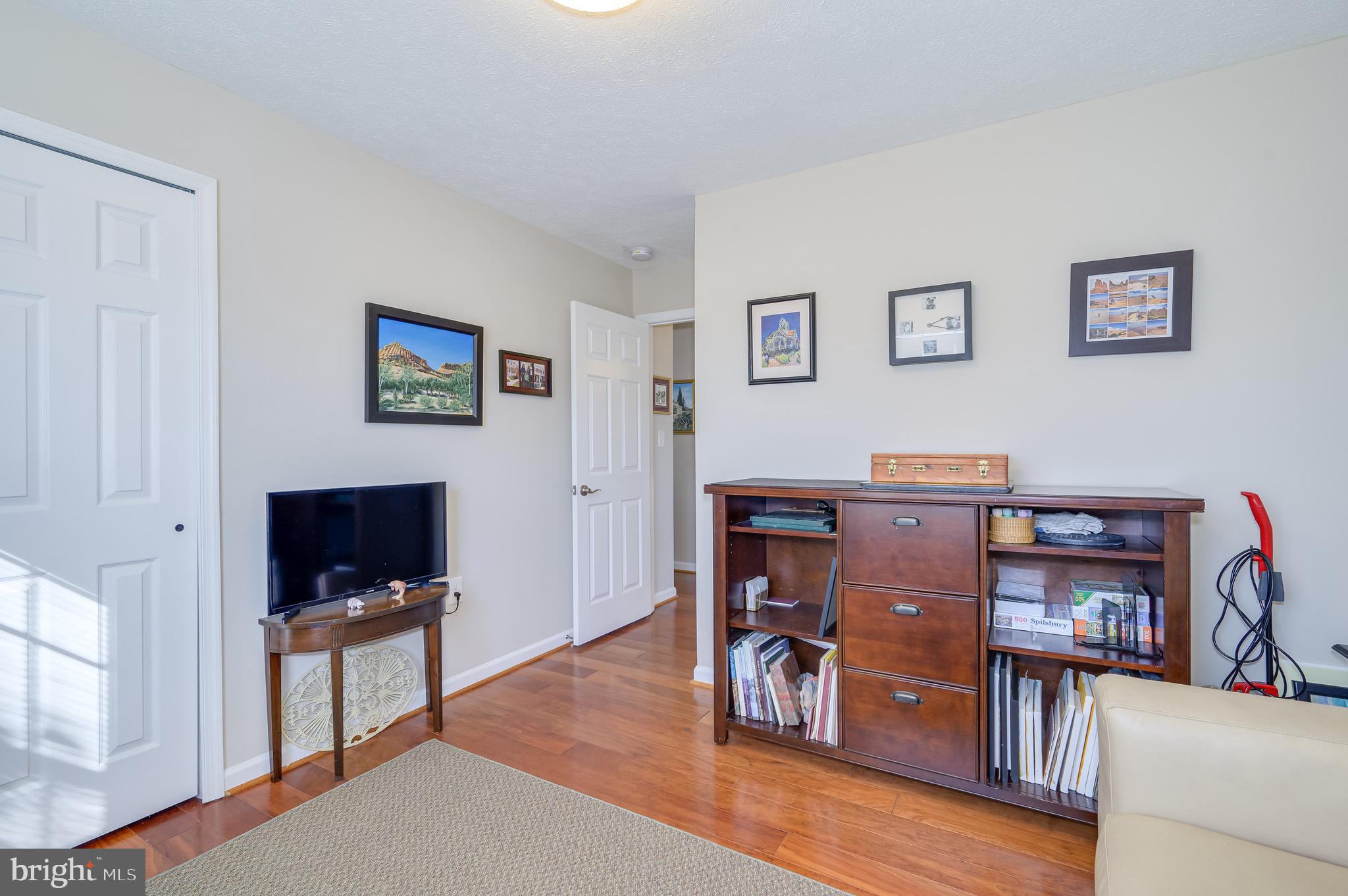 BRIAR RUN - Residential