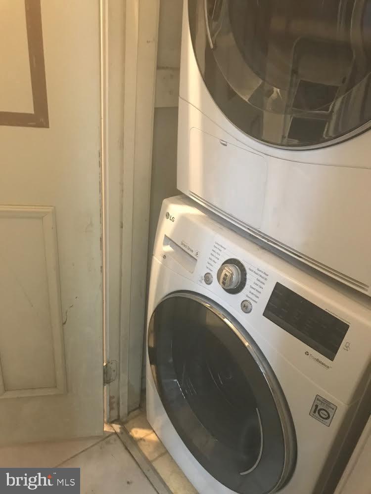 WATERS HOUSE - Residential Lease