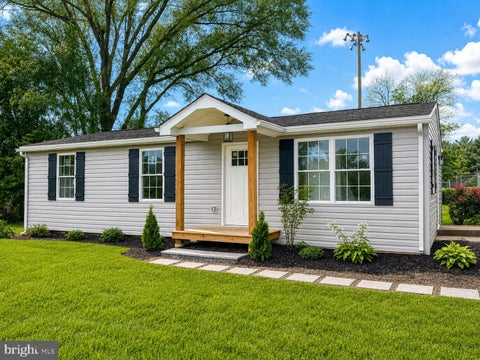 Homes For Sale - 5873 Cardinal Street<br/> MOUNT JACKSON, VA 22842
