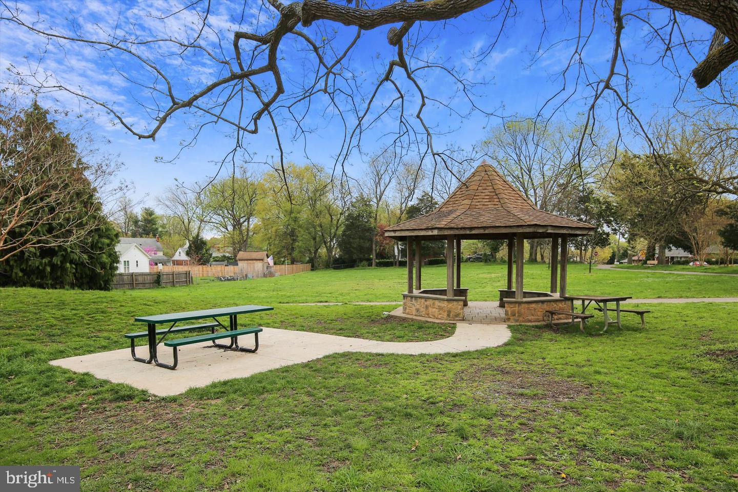 FOREST GLEN - Residential