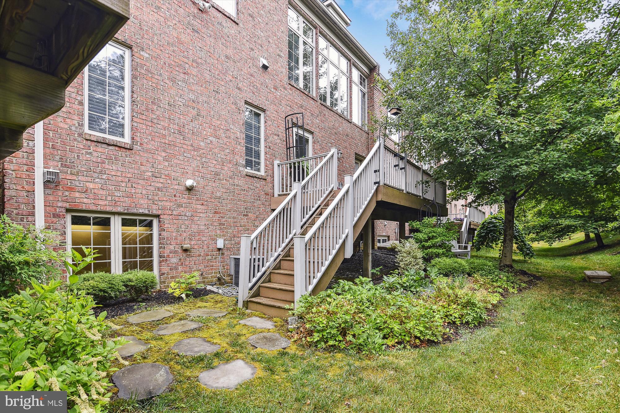 SCOT'S GLEN - Residential