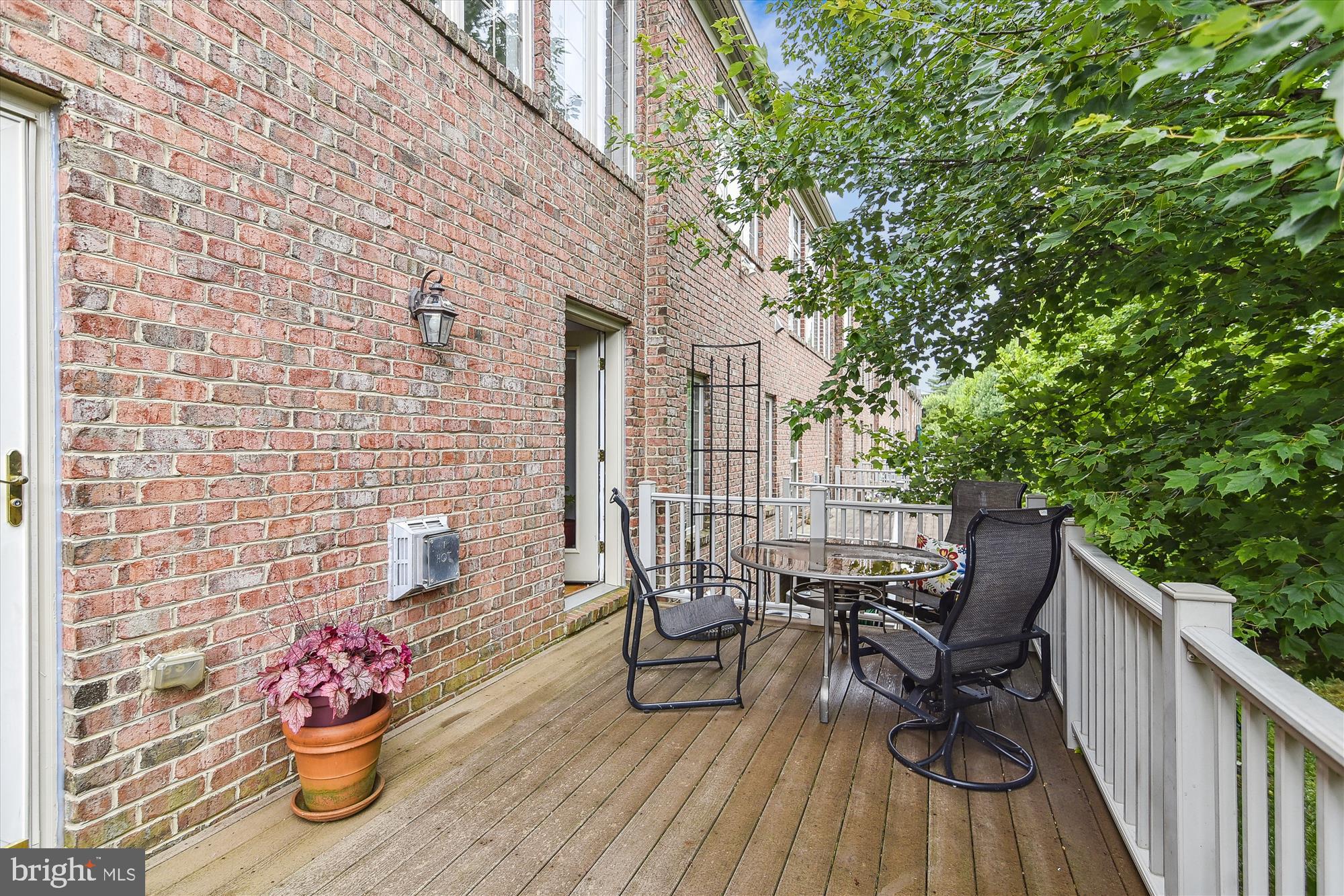 SCOT'S GLEN - Residential