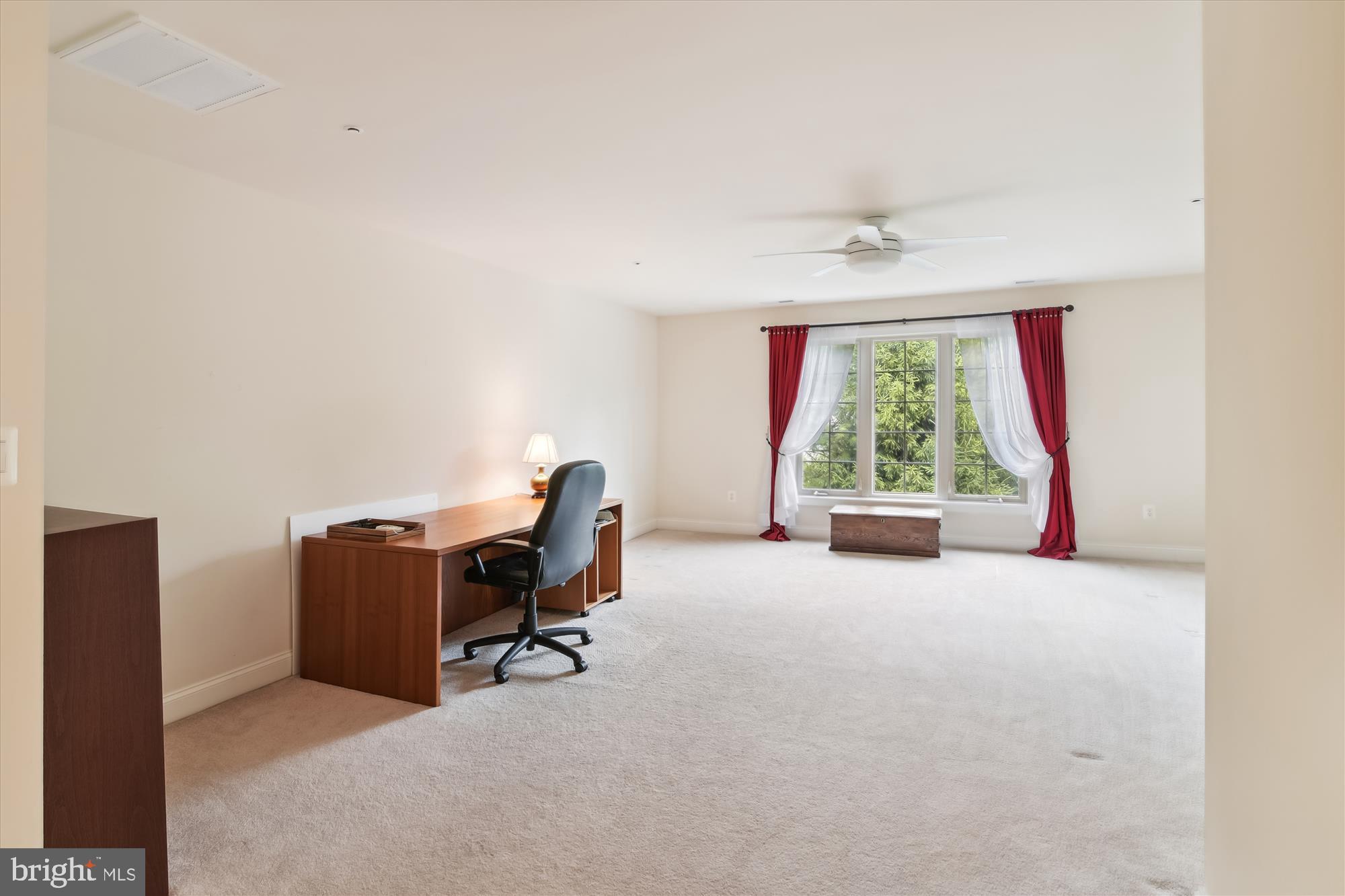 SCOT'S GLEN - Residential