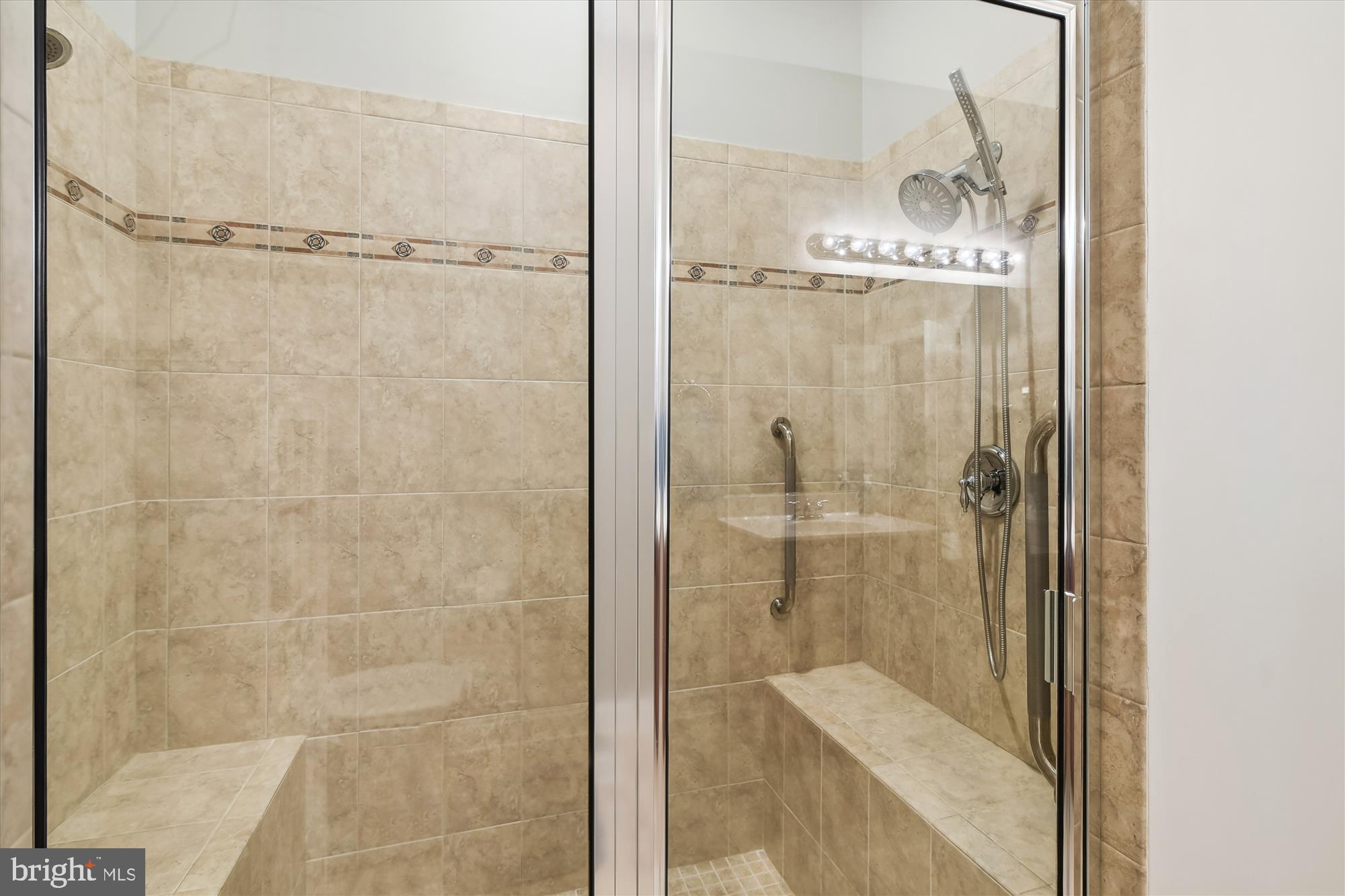 SCOT'S GLEN - Residential