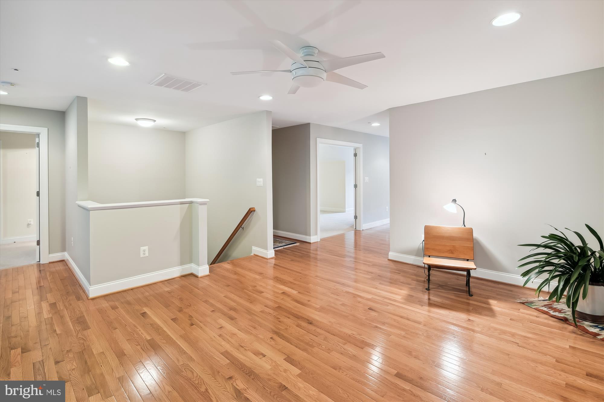 SCOT'S GLEN - Residential