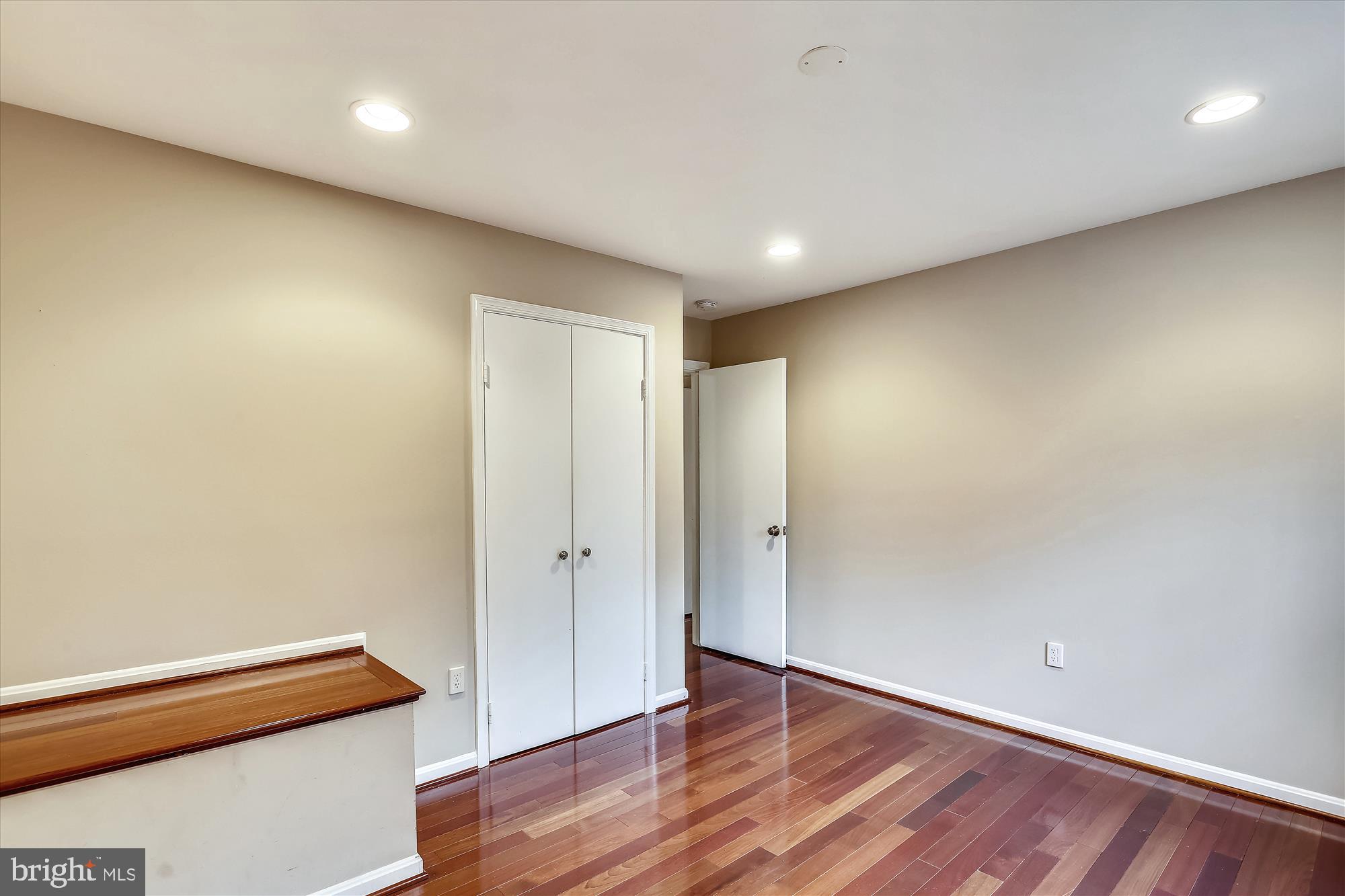 WILLOWBROOK - Residential Lease