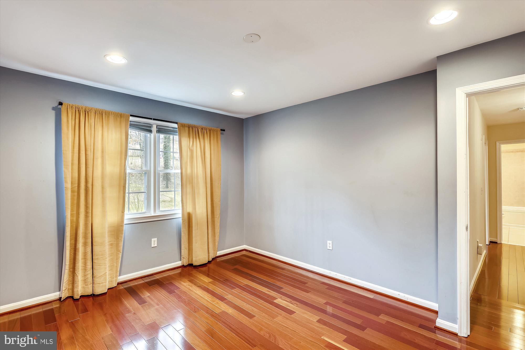 WILLOWBROOK - Residential Lease