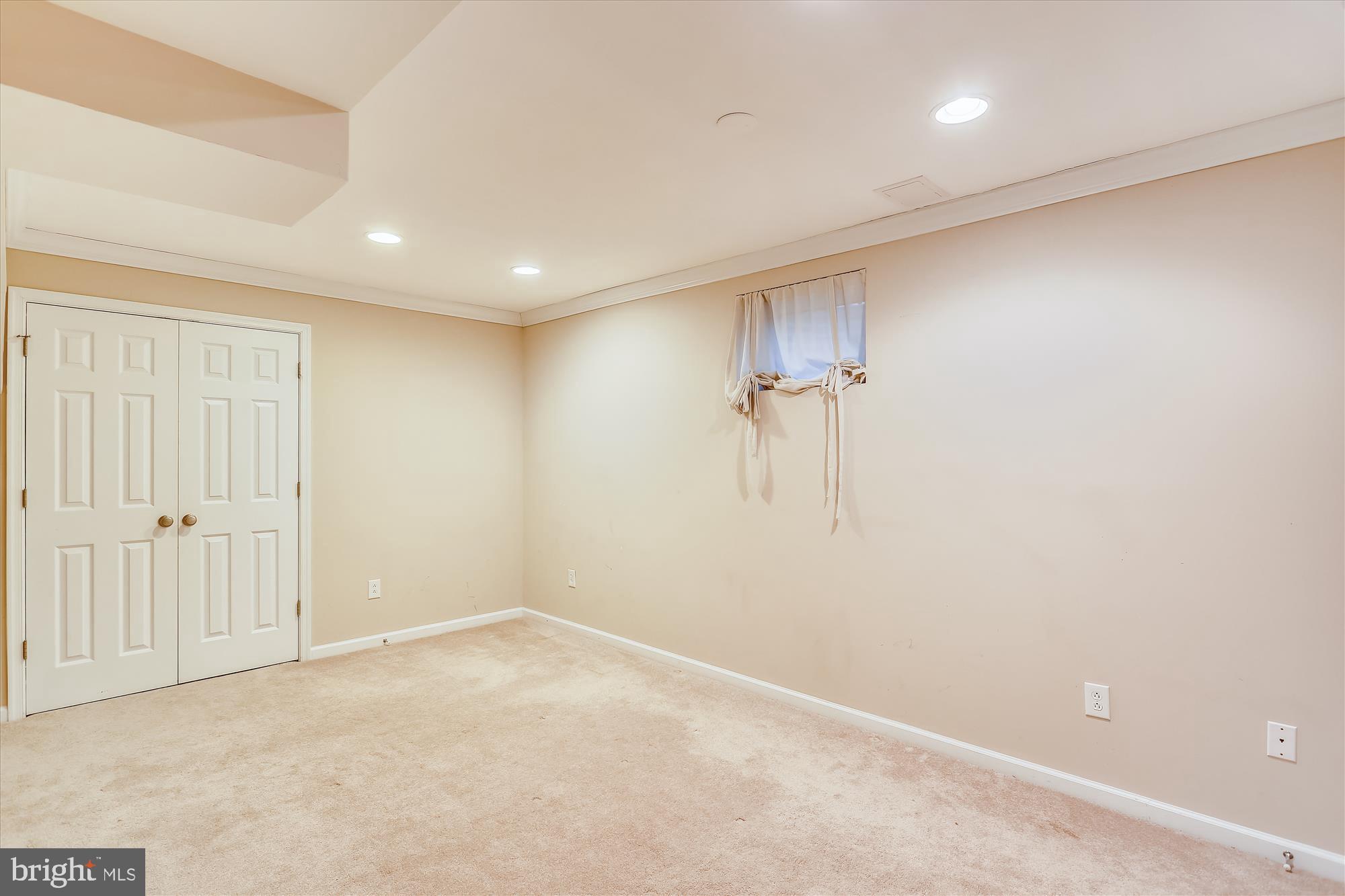 WILLOWBROOK - Residential Lease