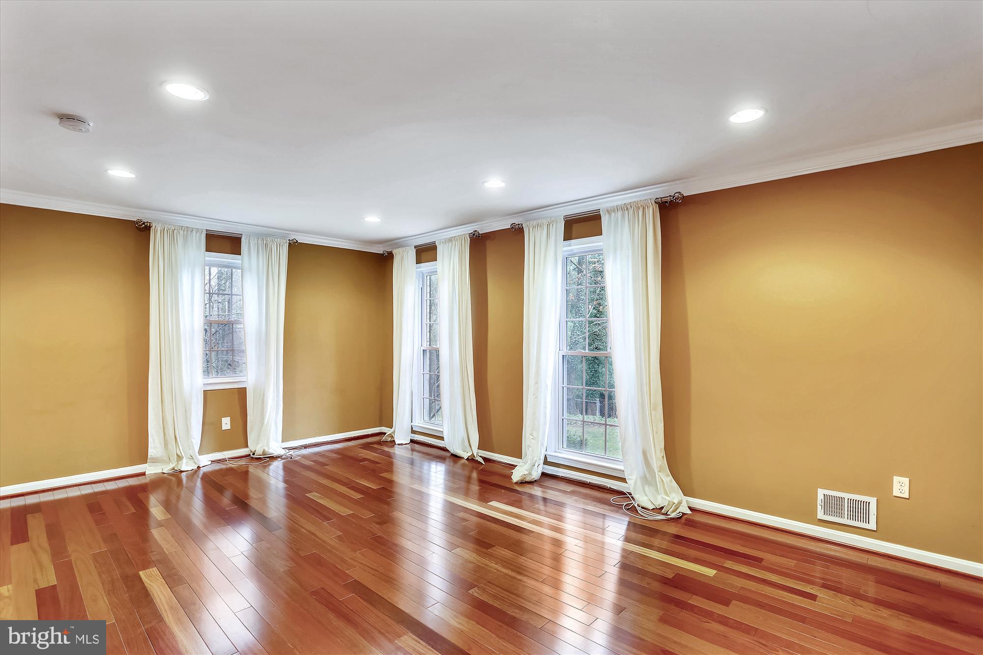 WILLOWBROOK - Residential Lease