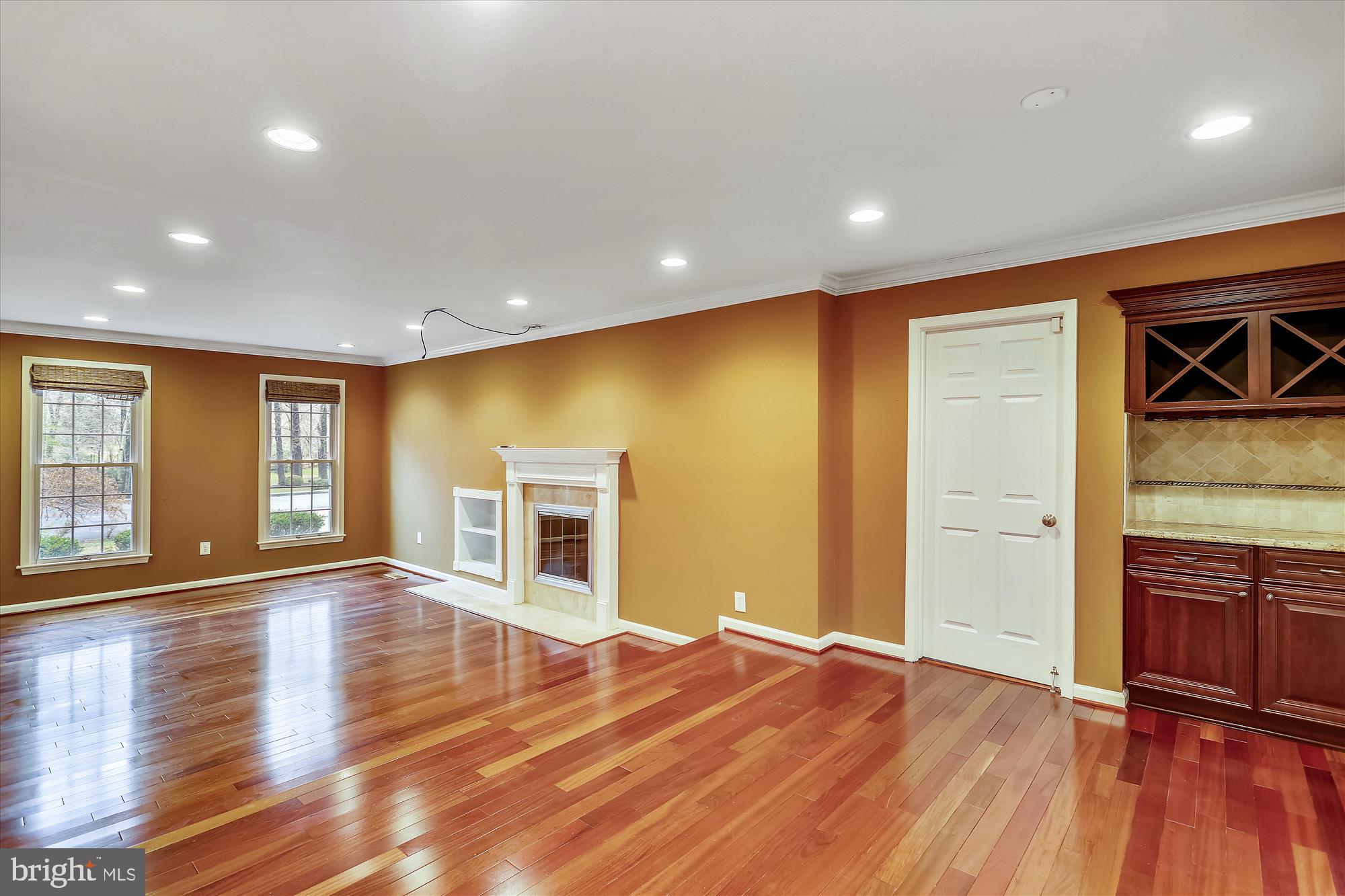 WILLOWBROOK - Residential Lease