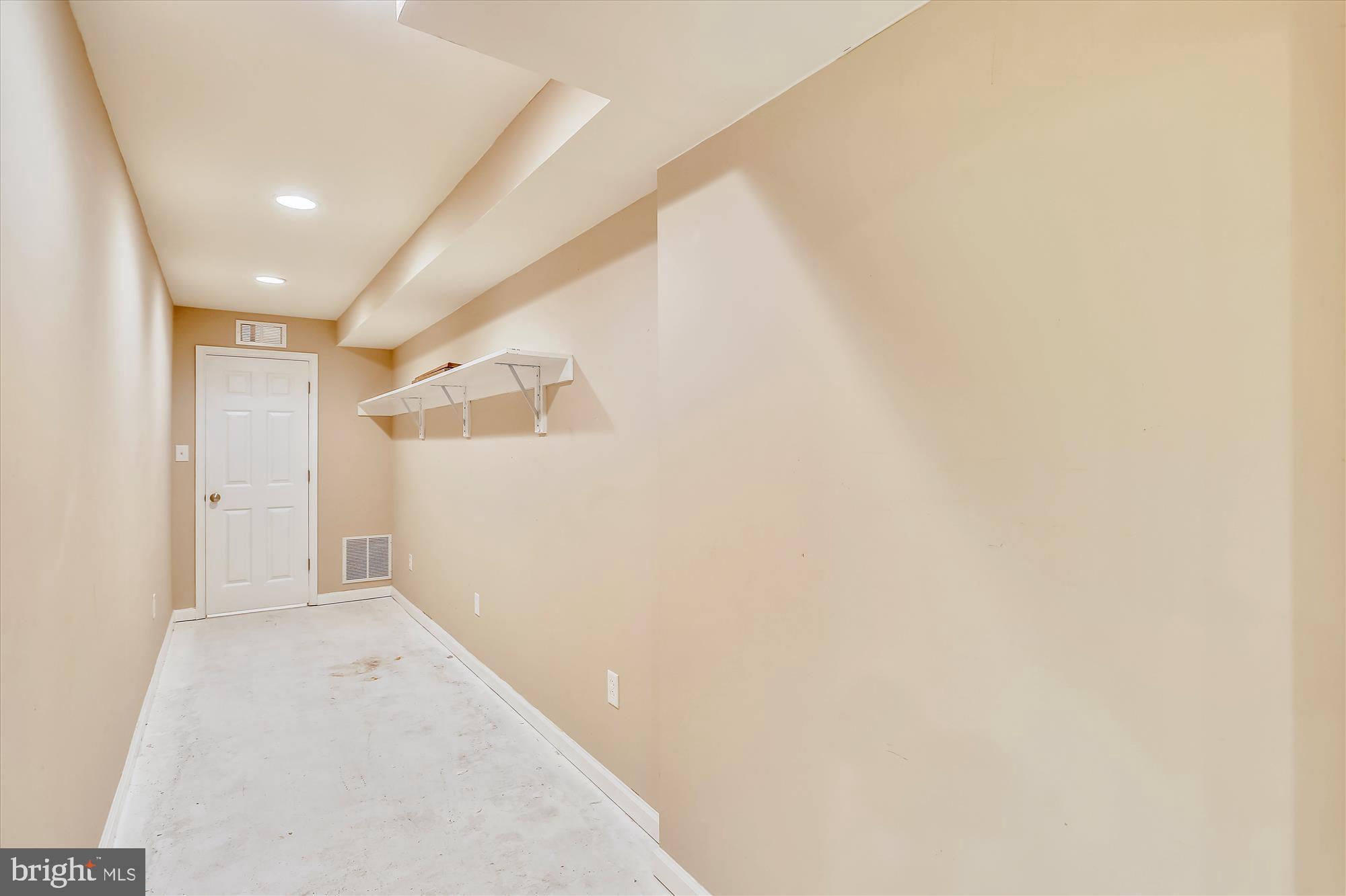 WILLOWBROOK - Residential Lease