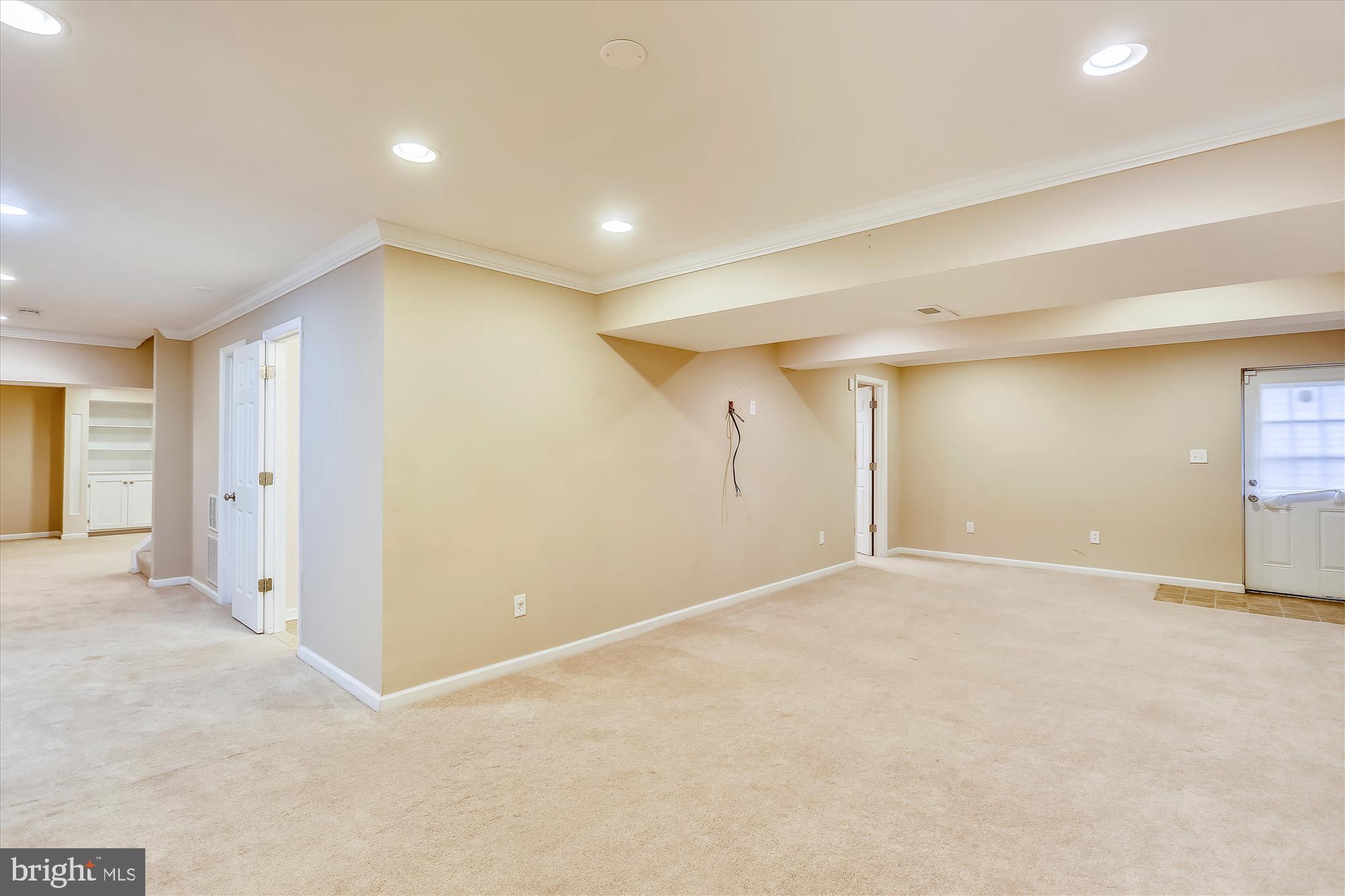 WILLOWBROOK - Residential Lease