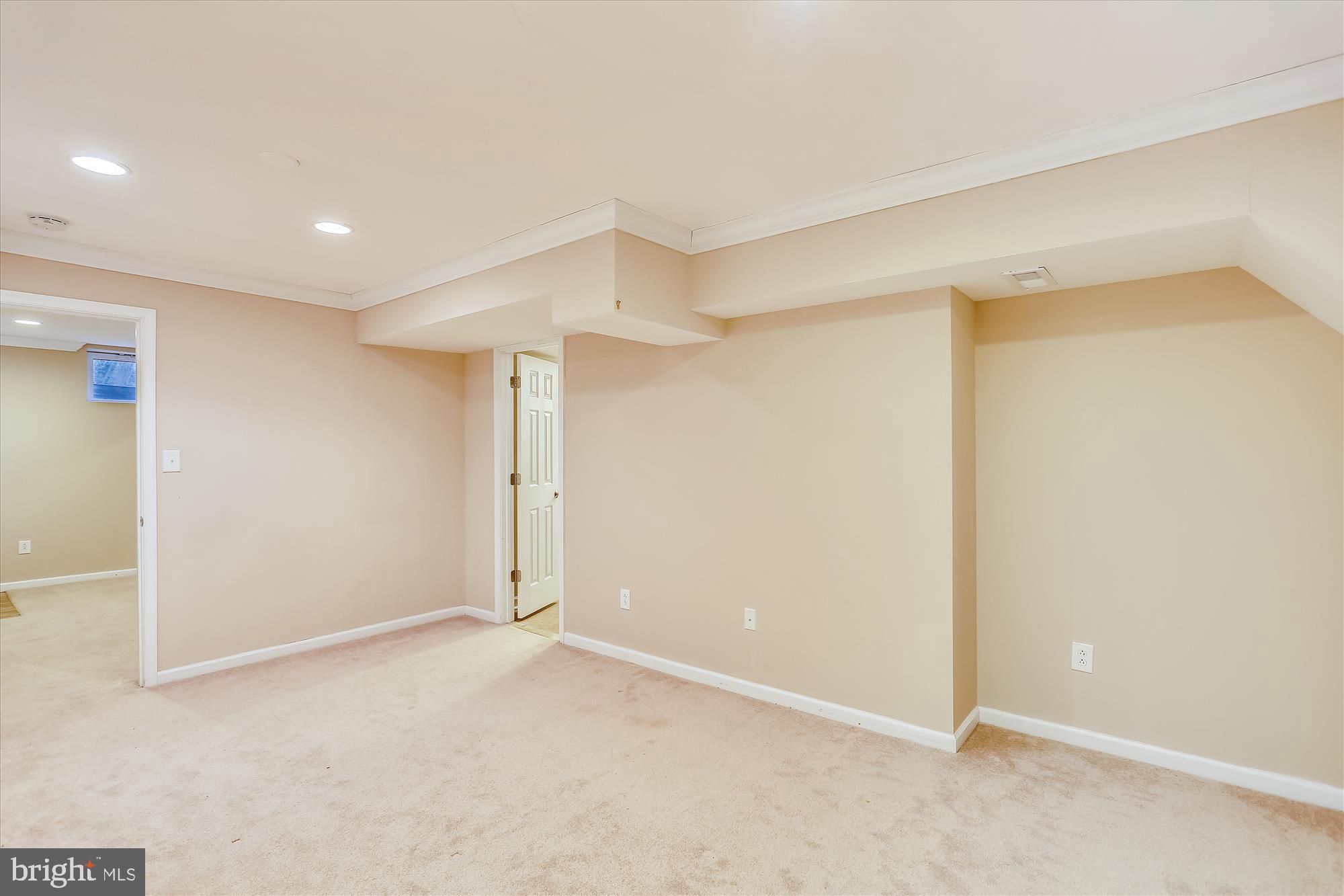 WILLOWBROOK - Residential Lease