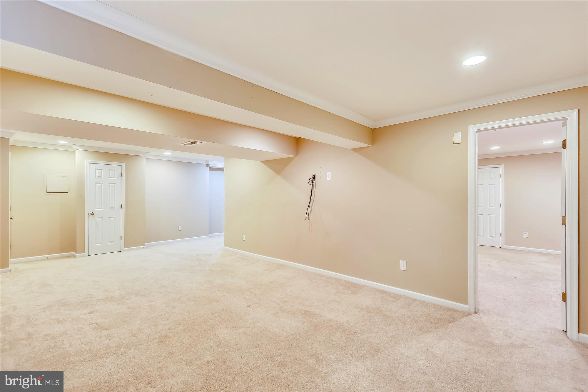 WILLOWBROOK - Residential Lease