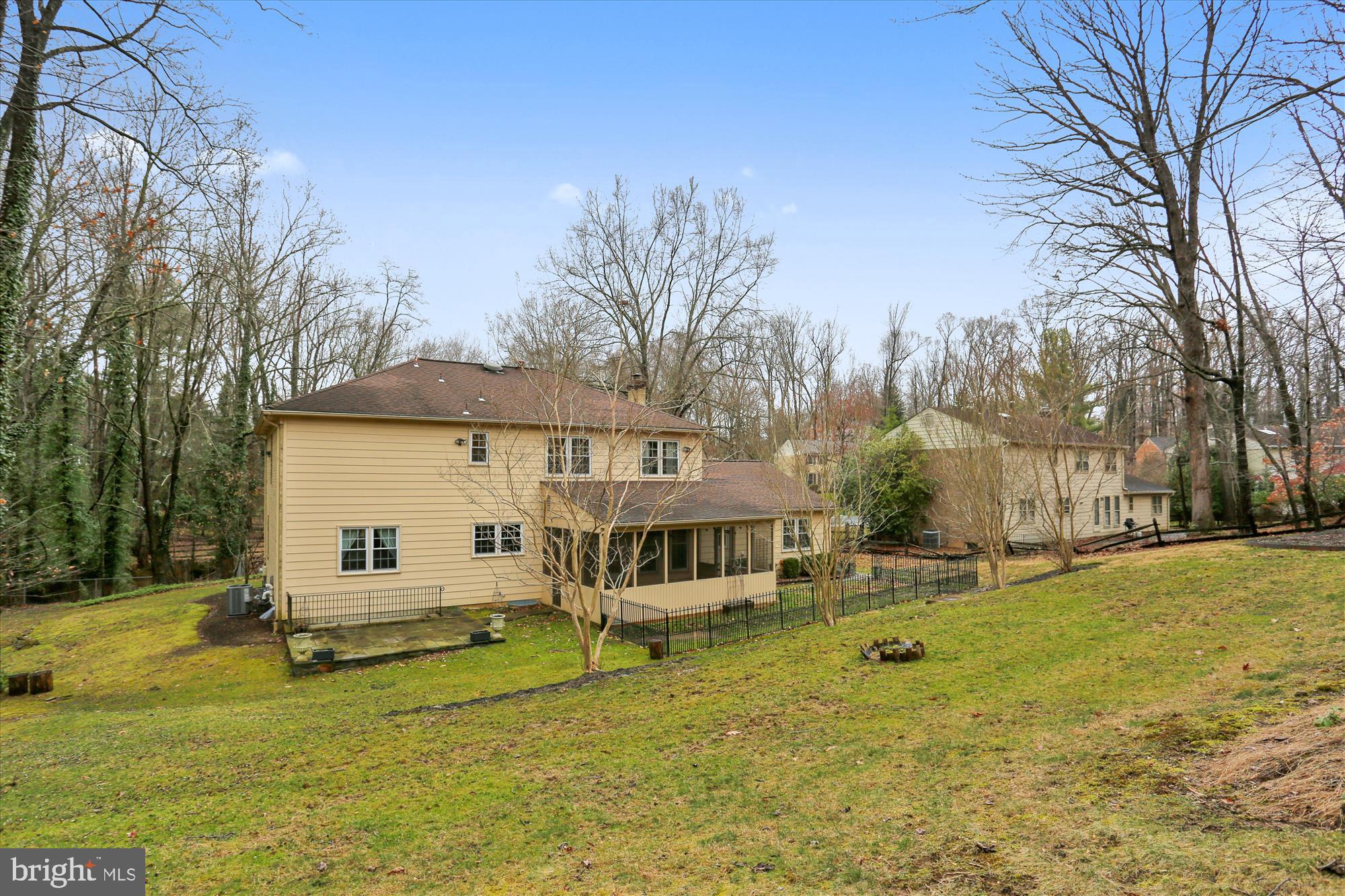 WILLOWBROOK - Residential Lease