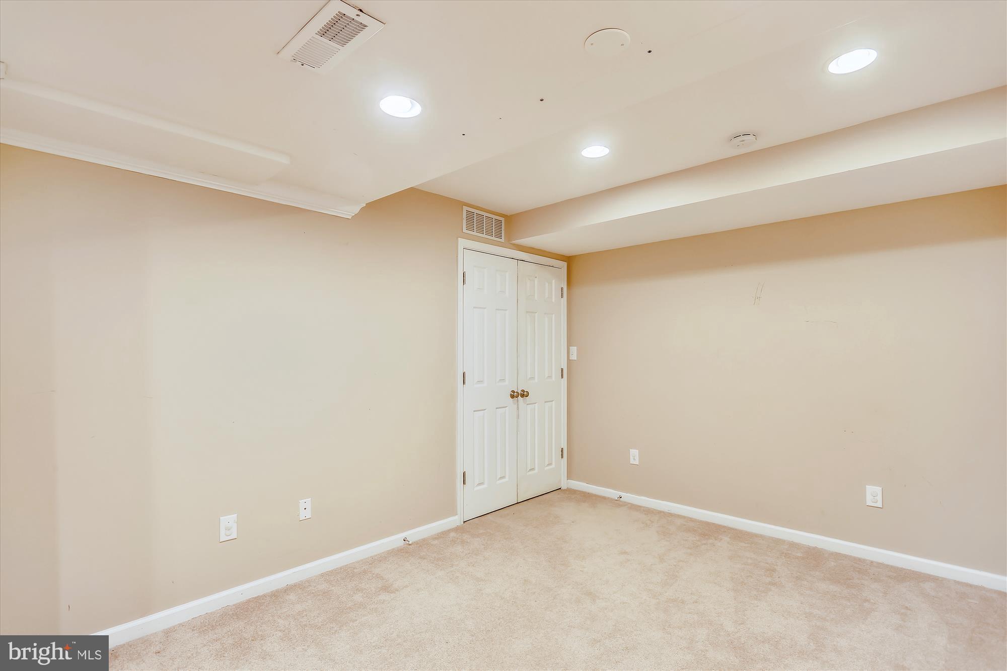 WILLOWBROOK - Residential Lease