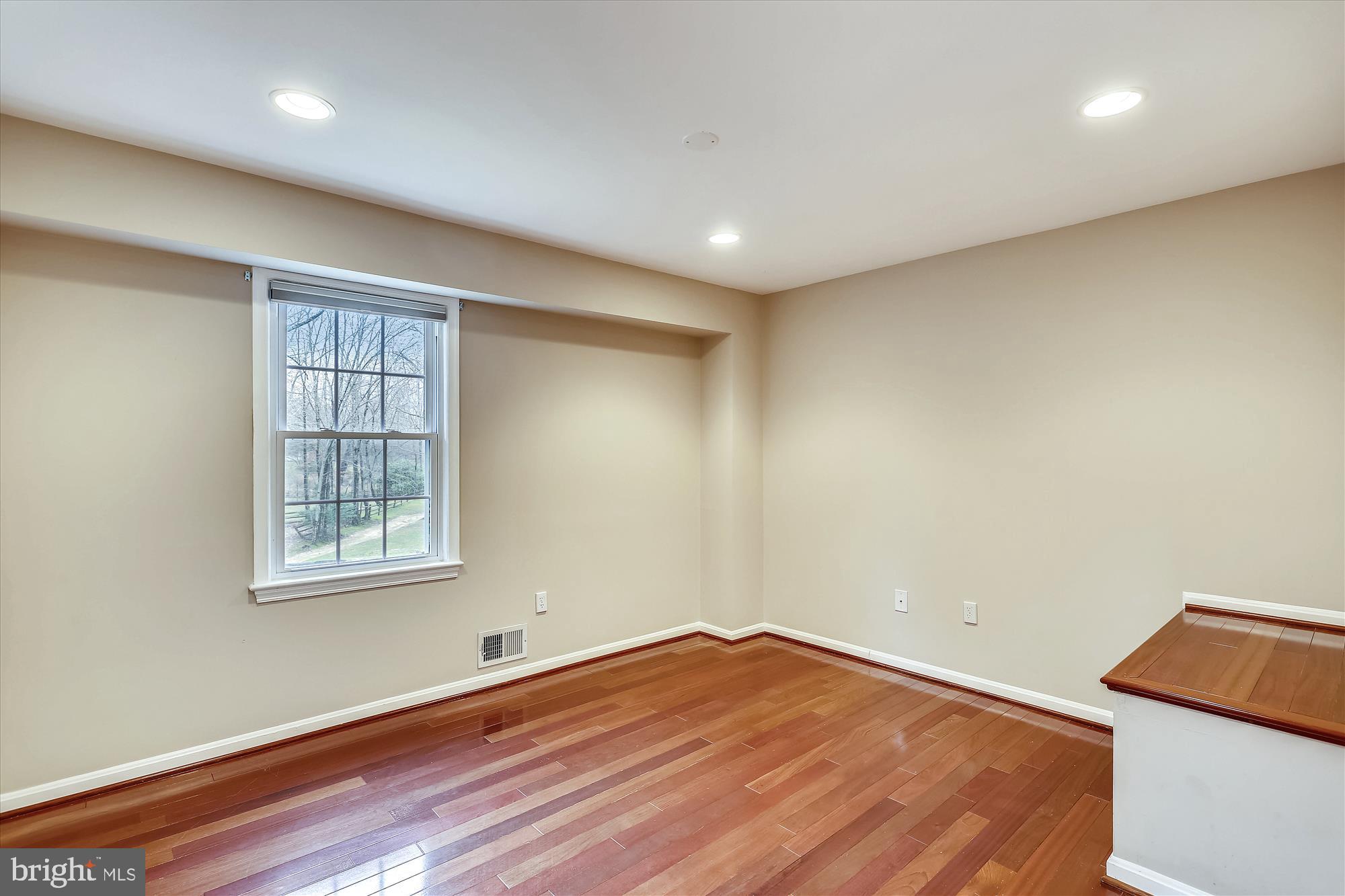 WILLOWBROOK - Residential Lease