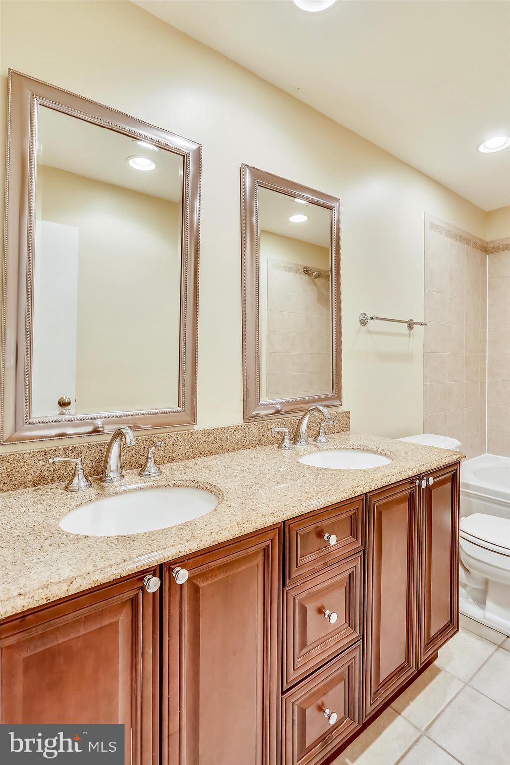 WILLOWBROOK - Residential Lease