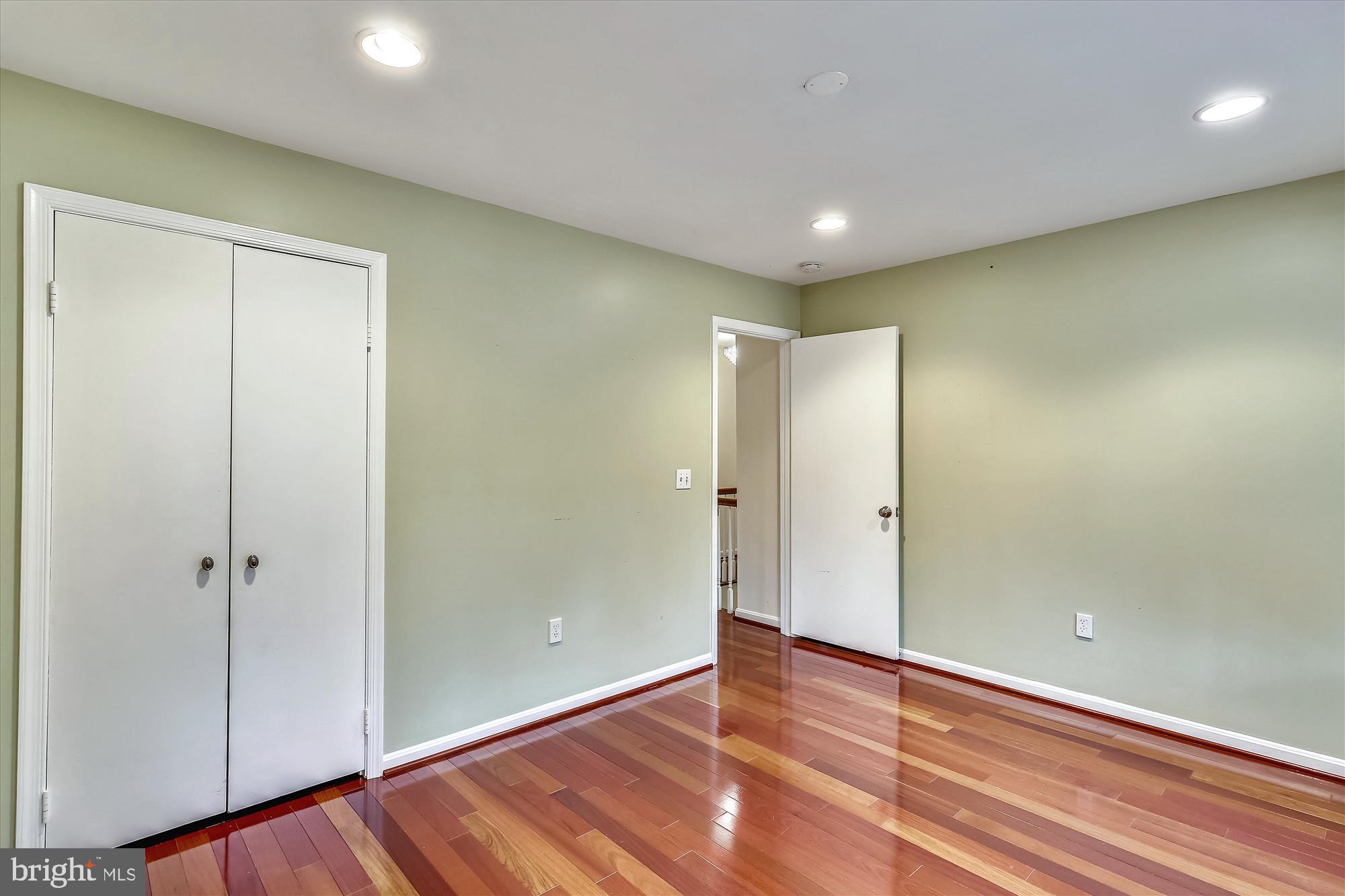 WILLOWBROOK - Residential Lease