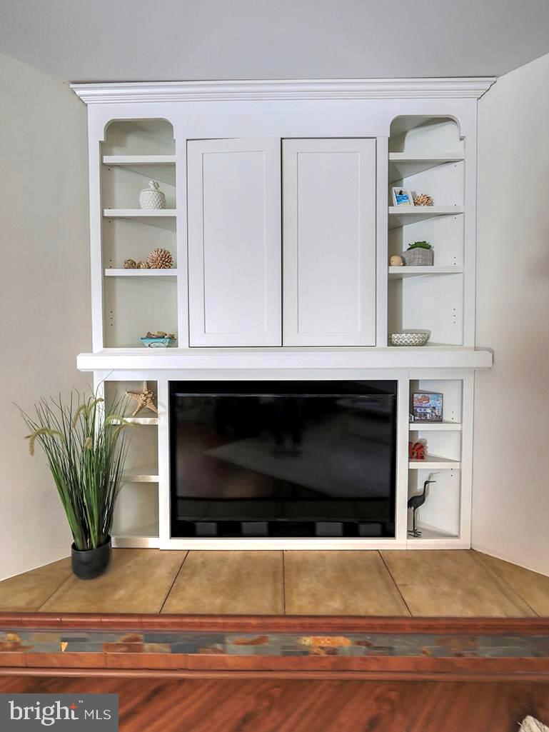 CANAL LANDING - Residential