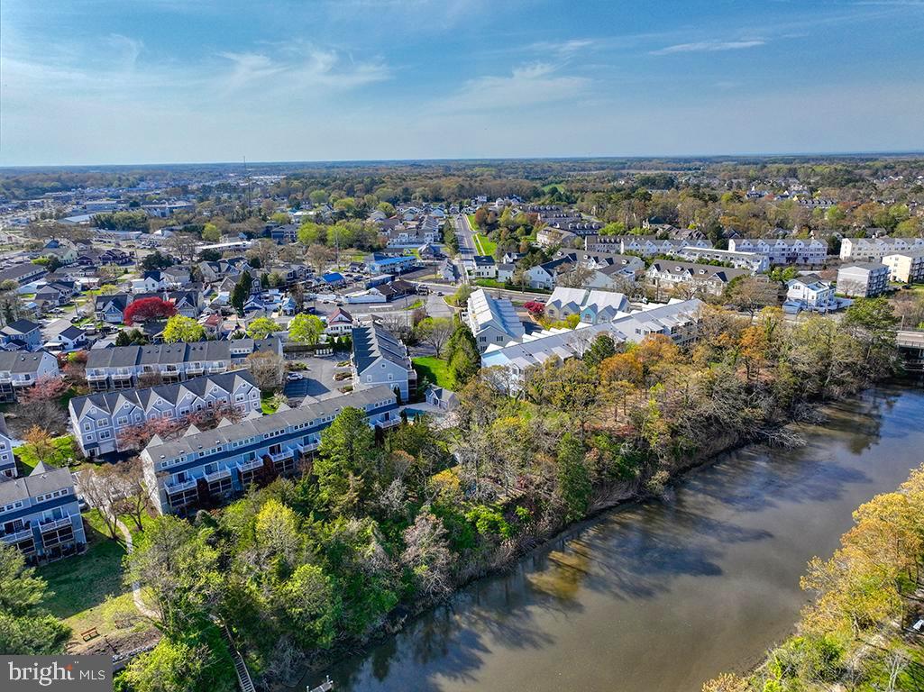 CANAL LANDING - Residential