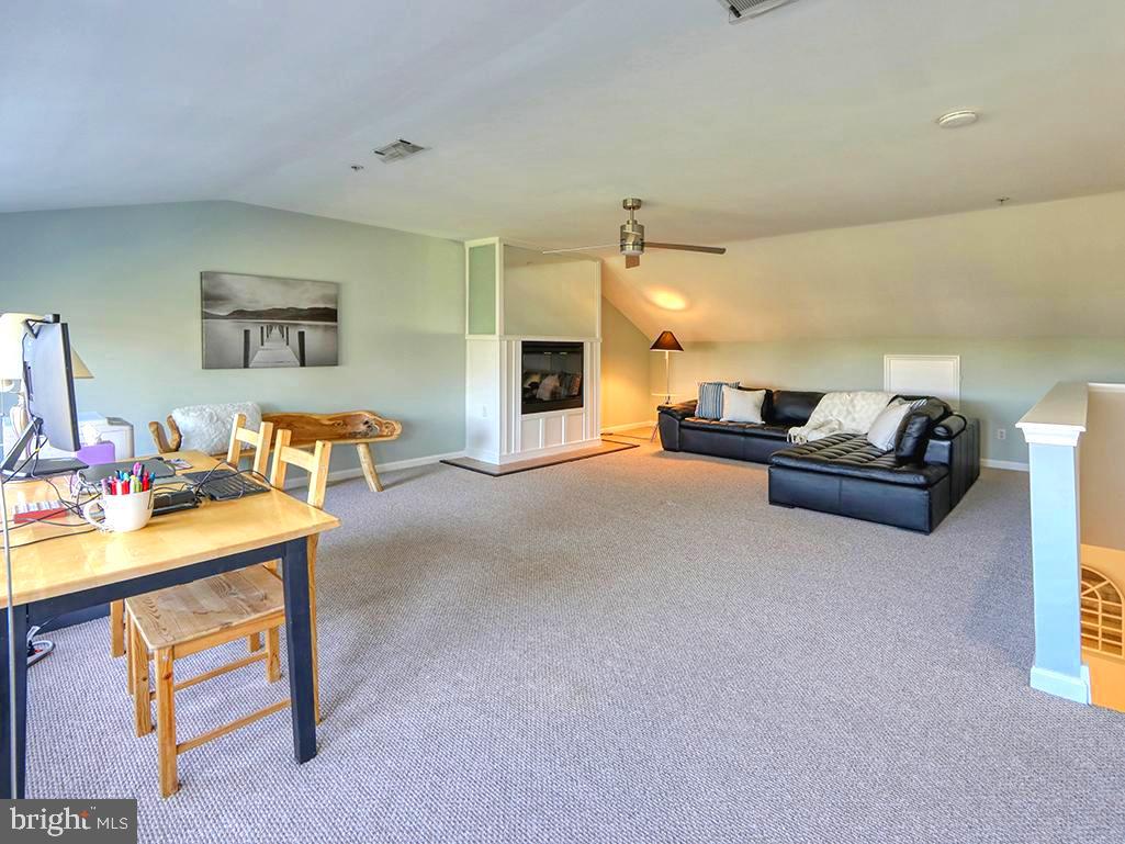 CANAL LANDING - Residential