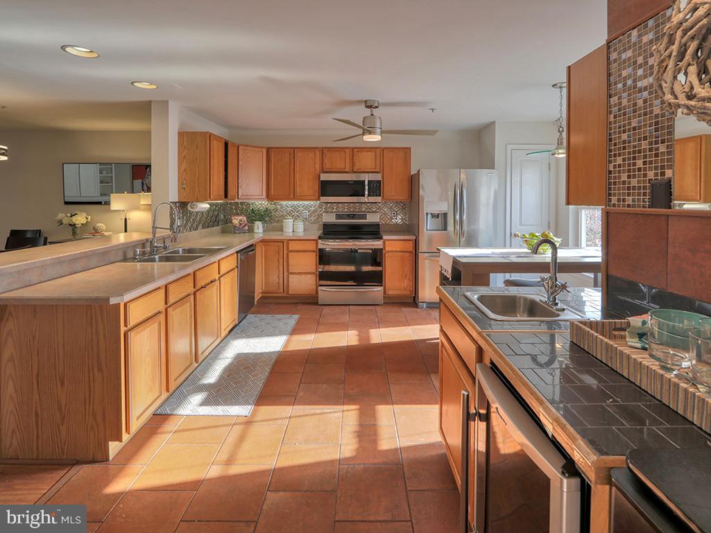 CANAL LANDING - Residential