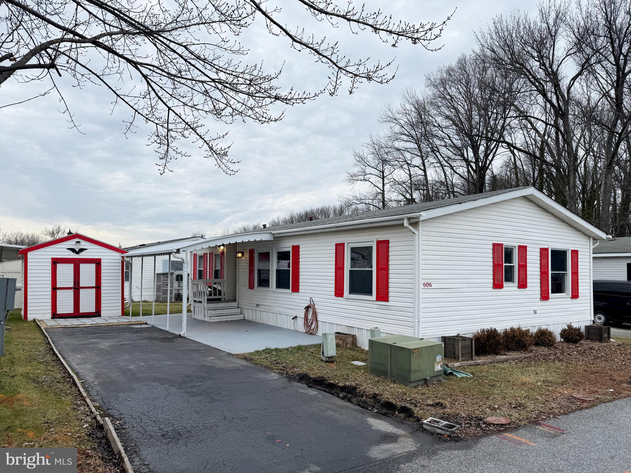 BRIARWOOD ESTATES - Residential