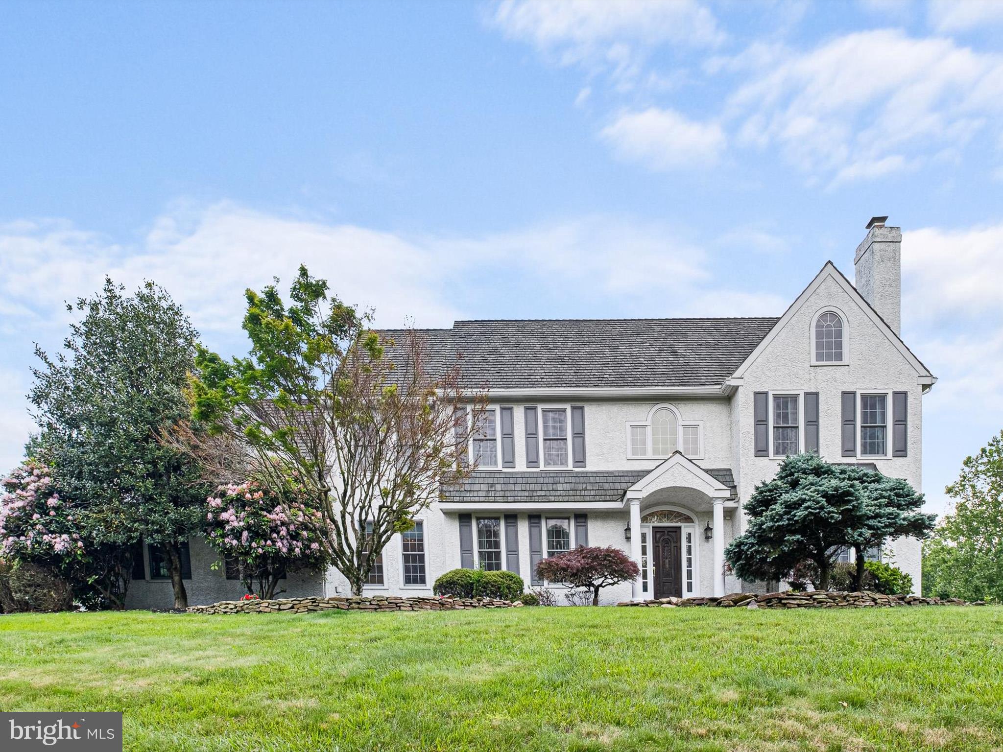 2 N PHEASANTS RIDGE N