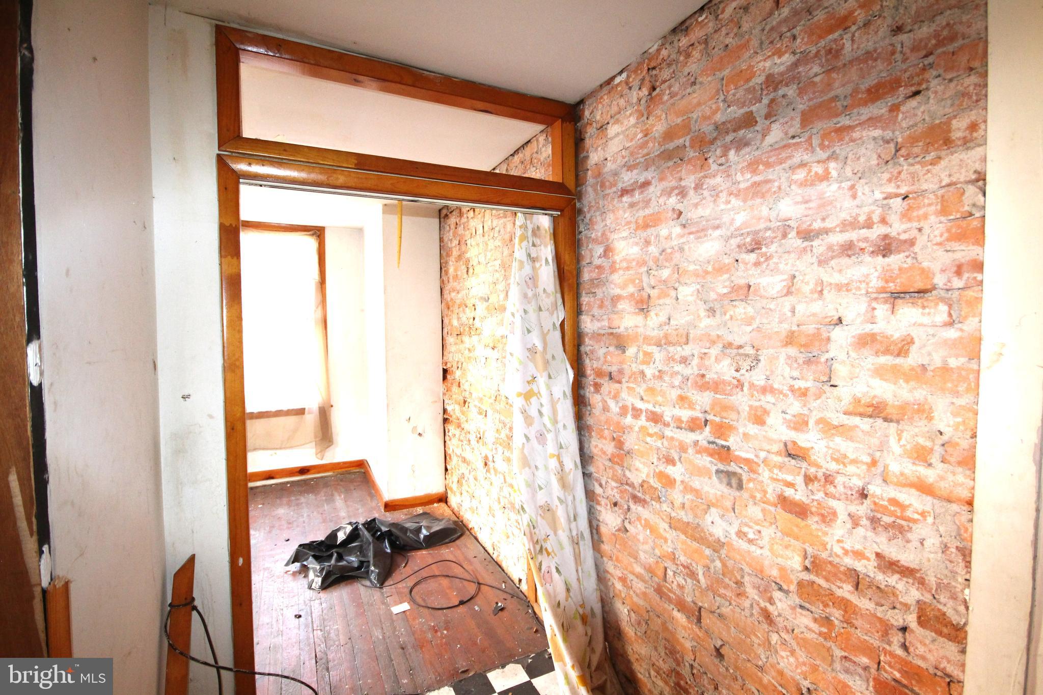 BELMONT - Residential