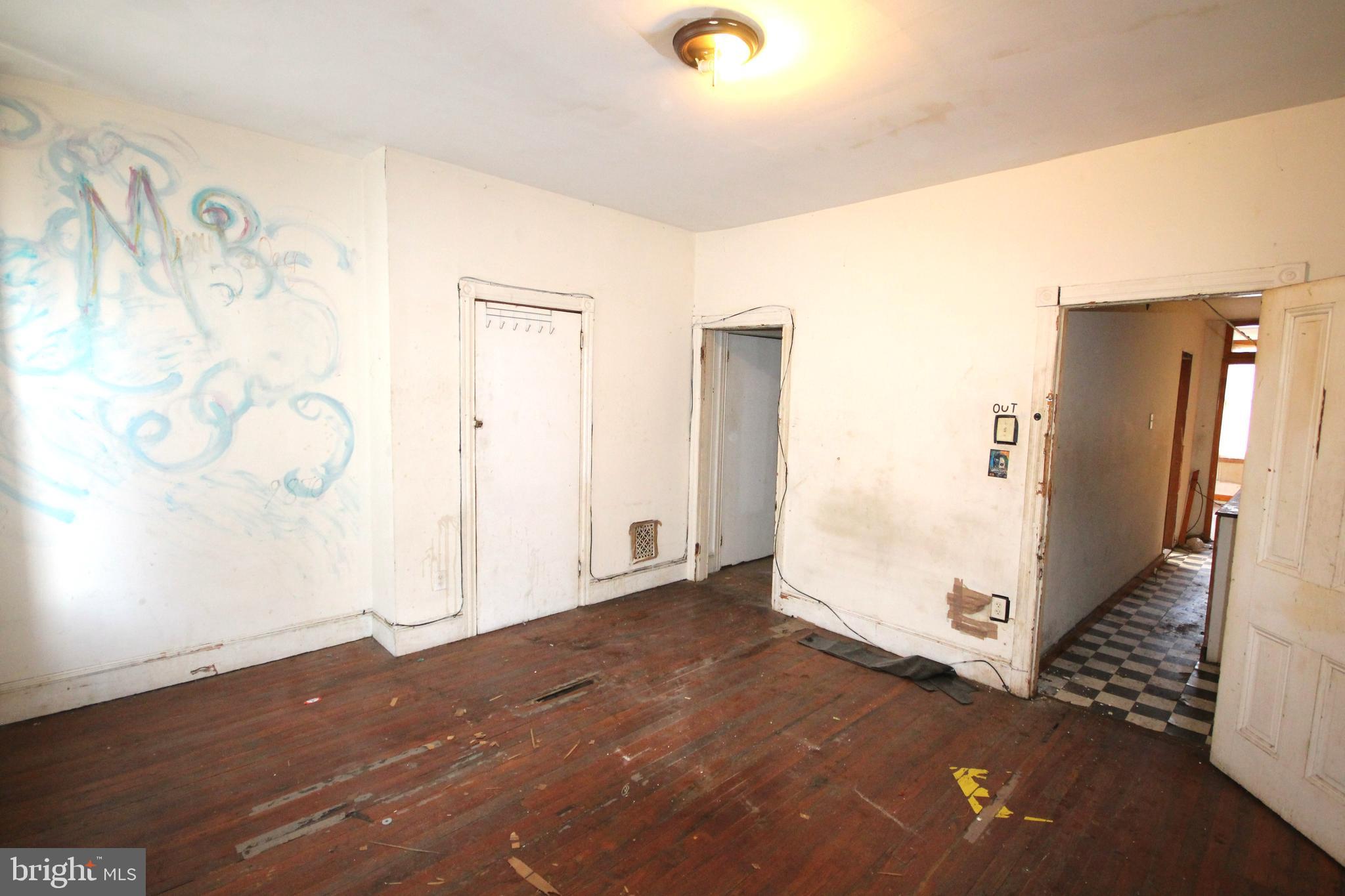 BELMONT - Residential