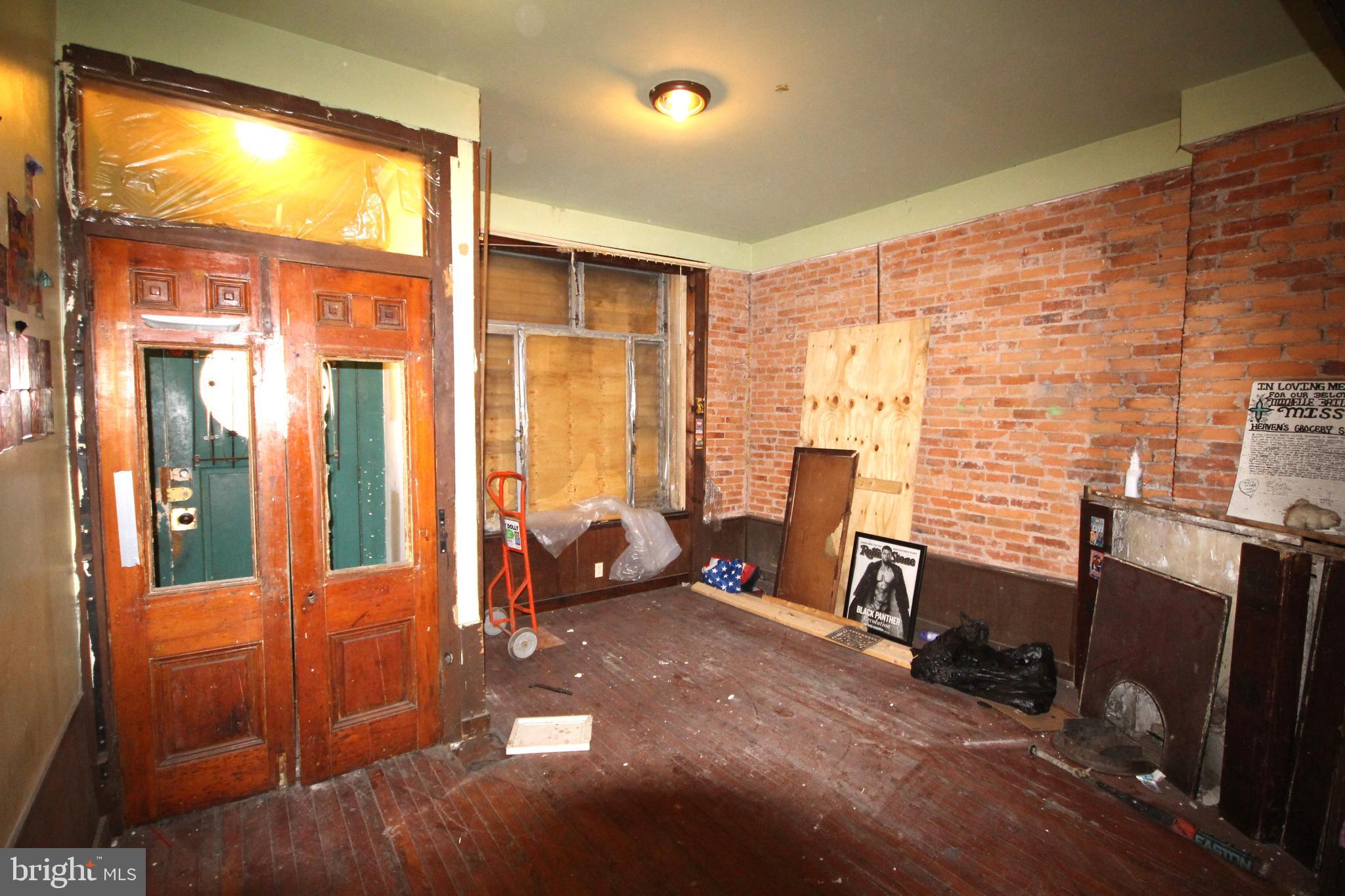 BELMONT - Residential