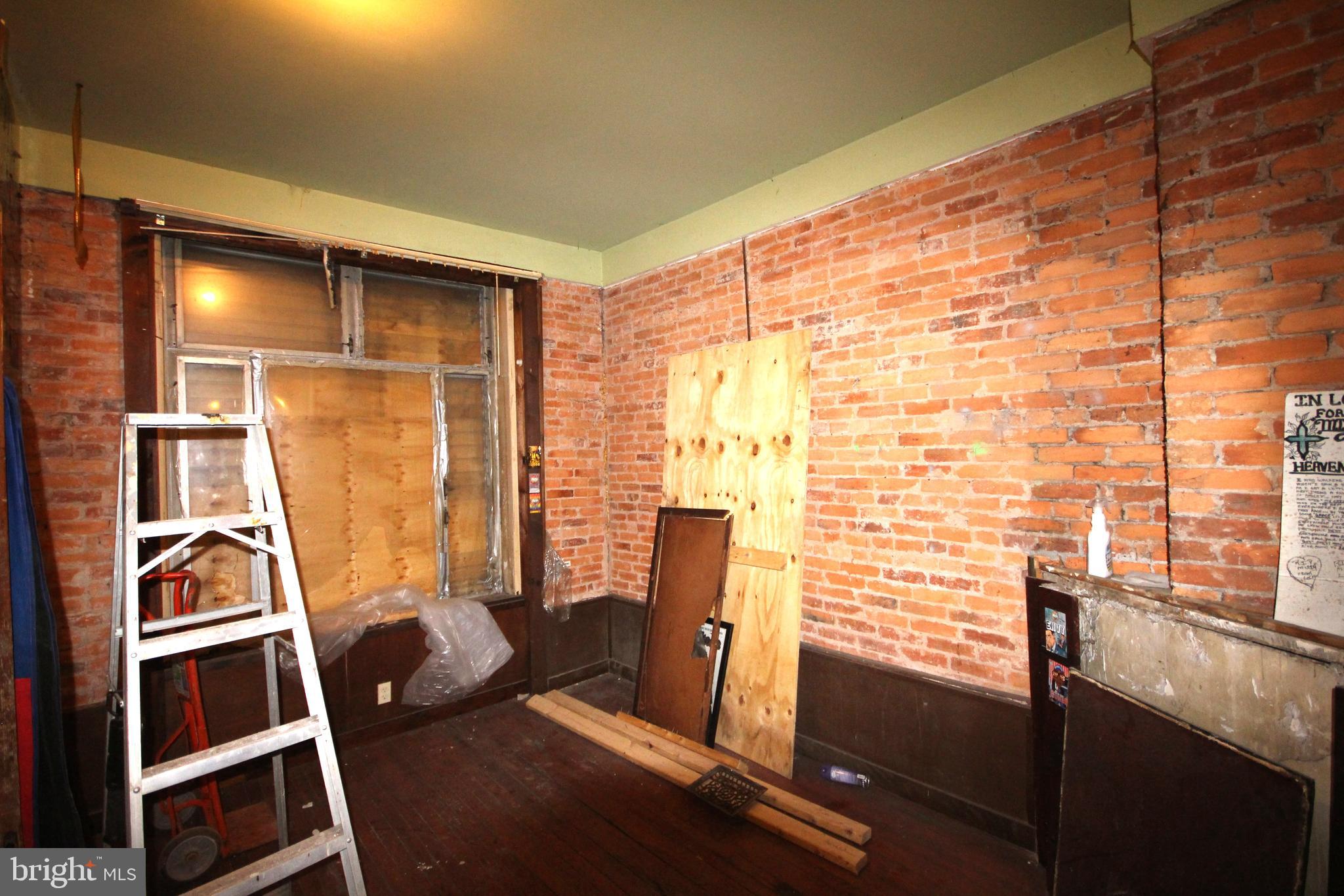 BELMONT - Residential