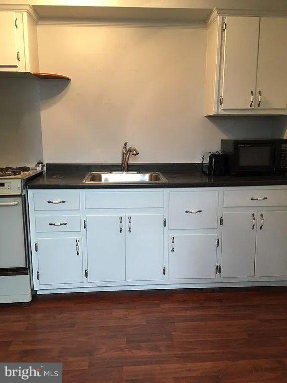 446 EVERGREEN AVENUE 2