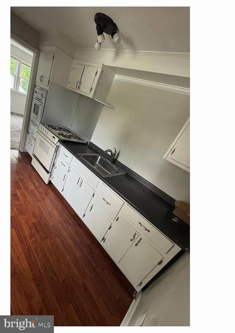 446 EVERGREEN AVENUE 2