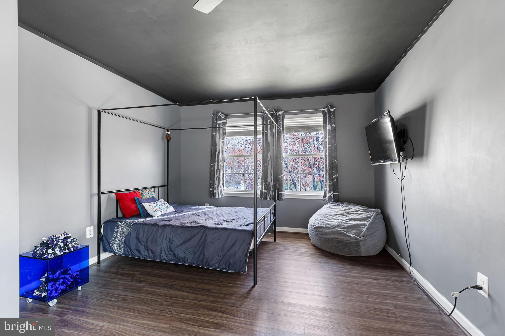 AUTUMN RIDGE - Residential