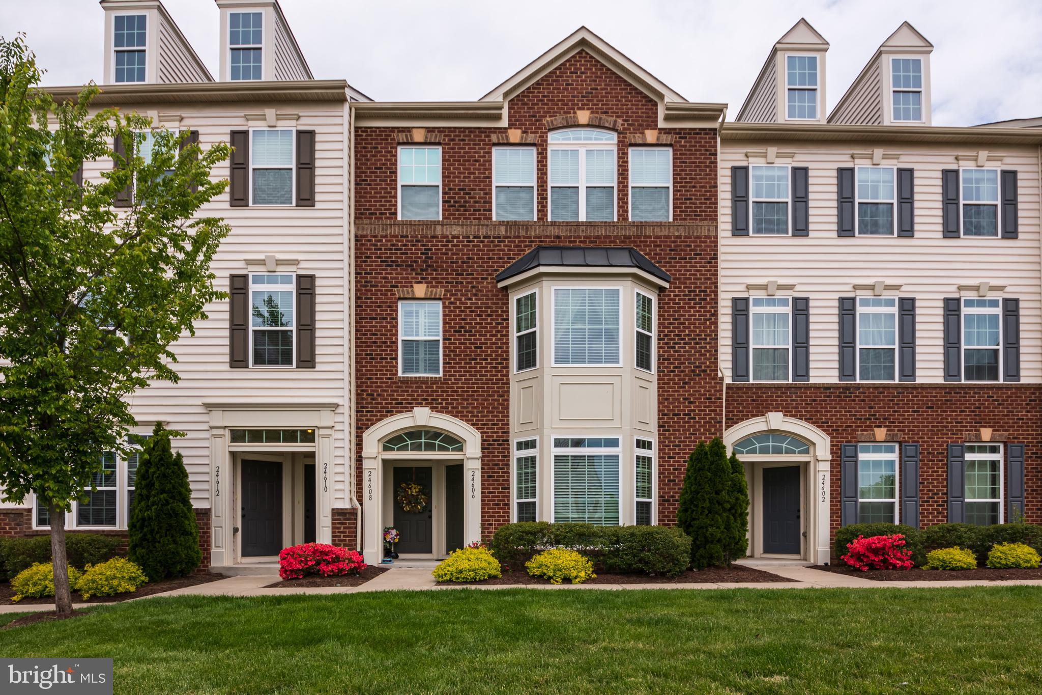 ARCOLA TOWN CENTER CONDO - Residential