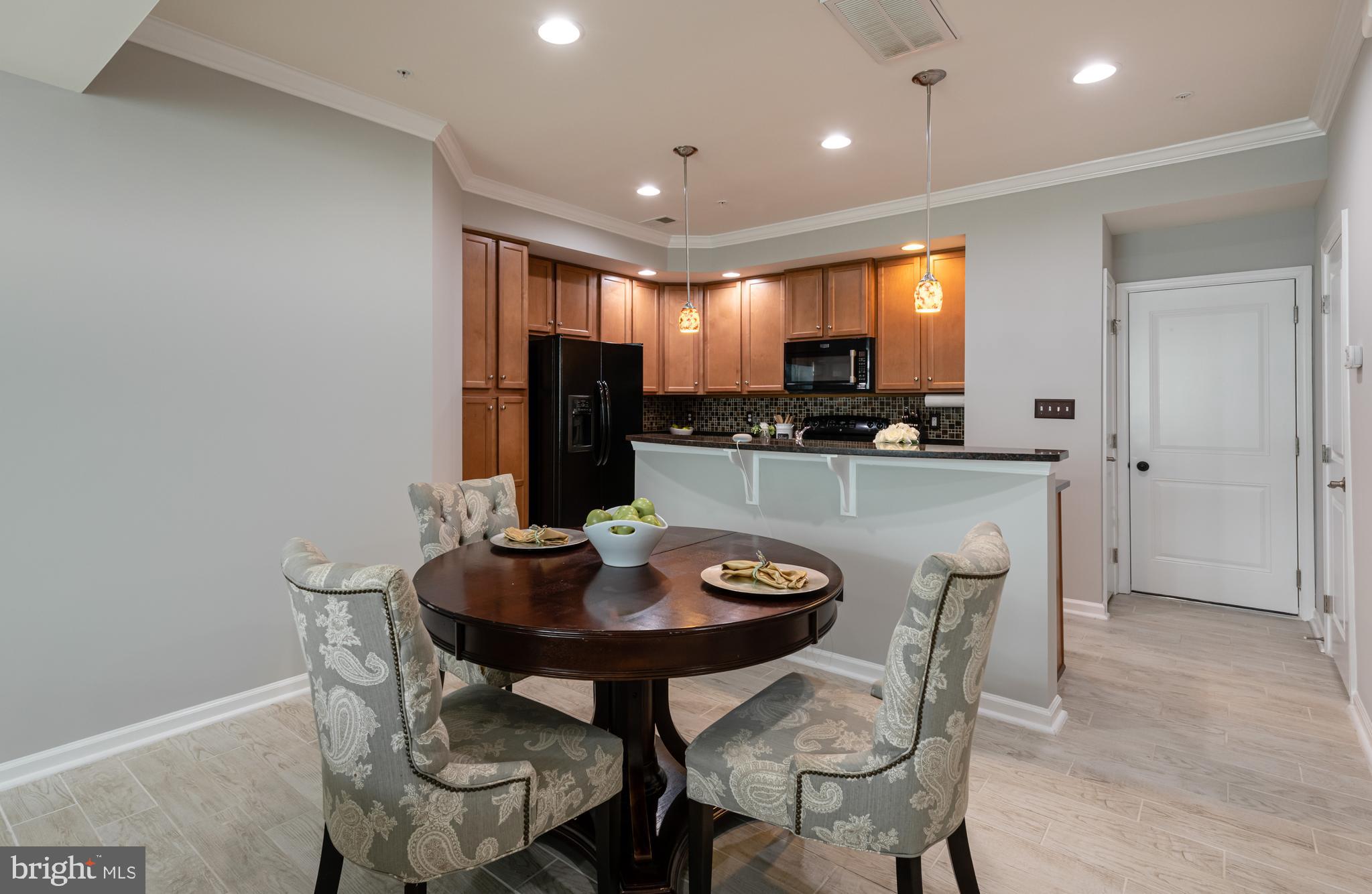 ARCOLA TOWN CENTER CONDO - Residential