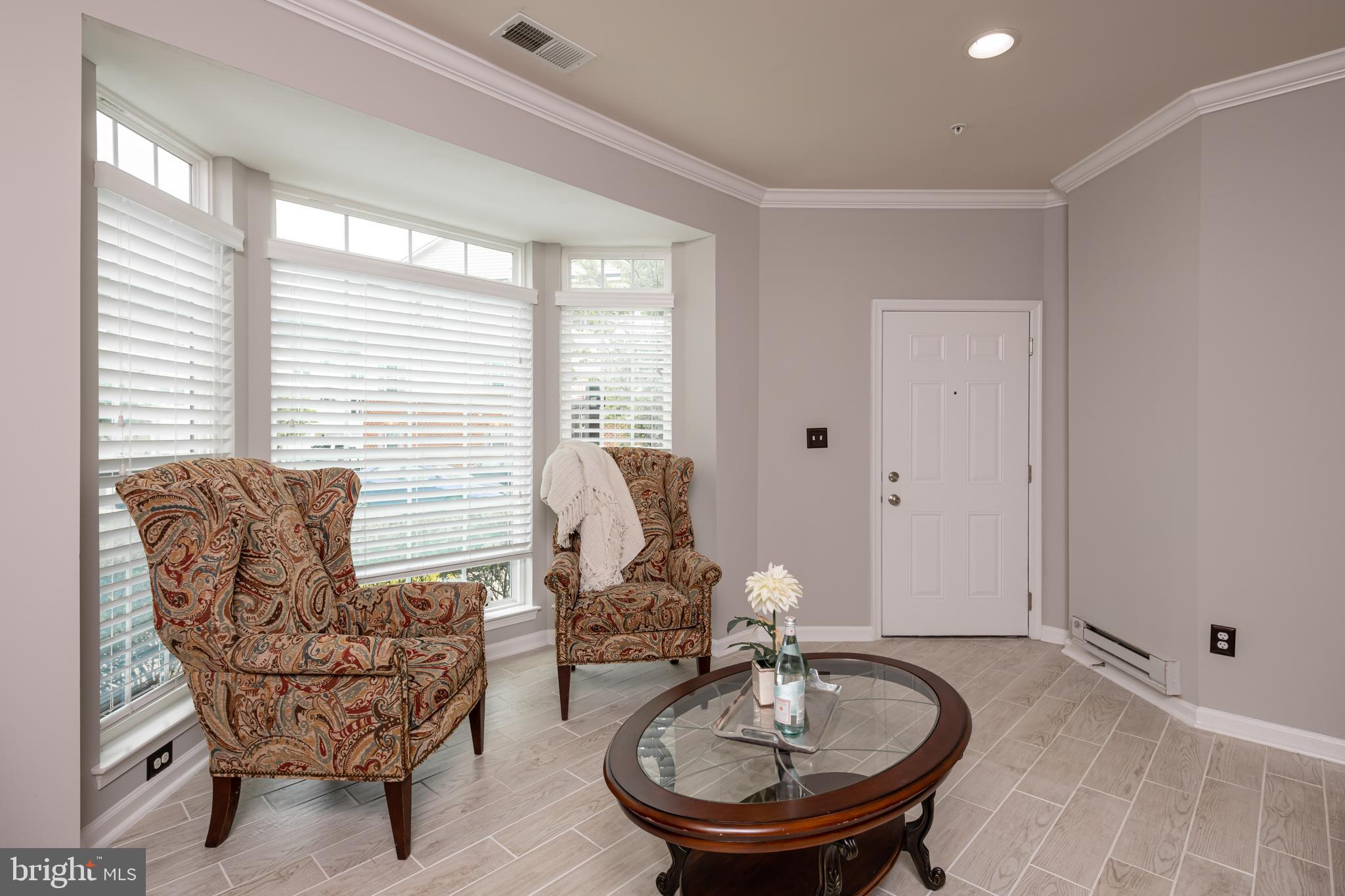 ARCOLA TOWN CENTER CONDO - Residential