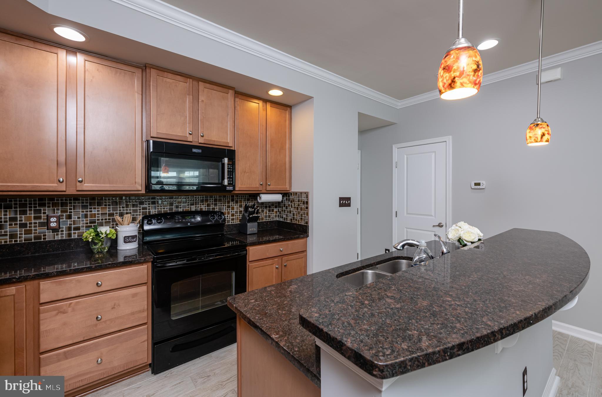 ARCOLA TOWN CENTER CONDO - Residential