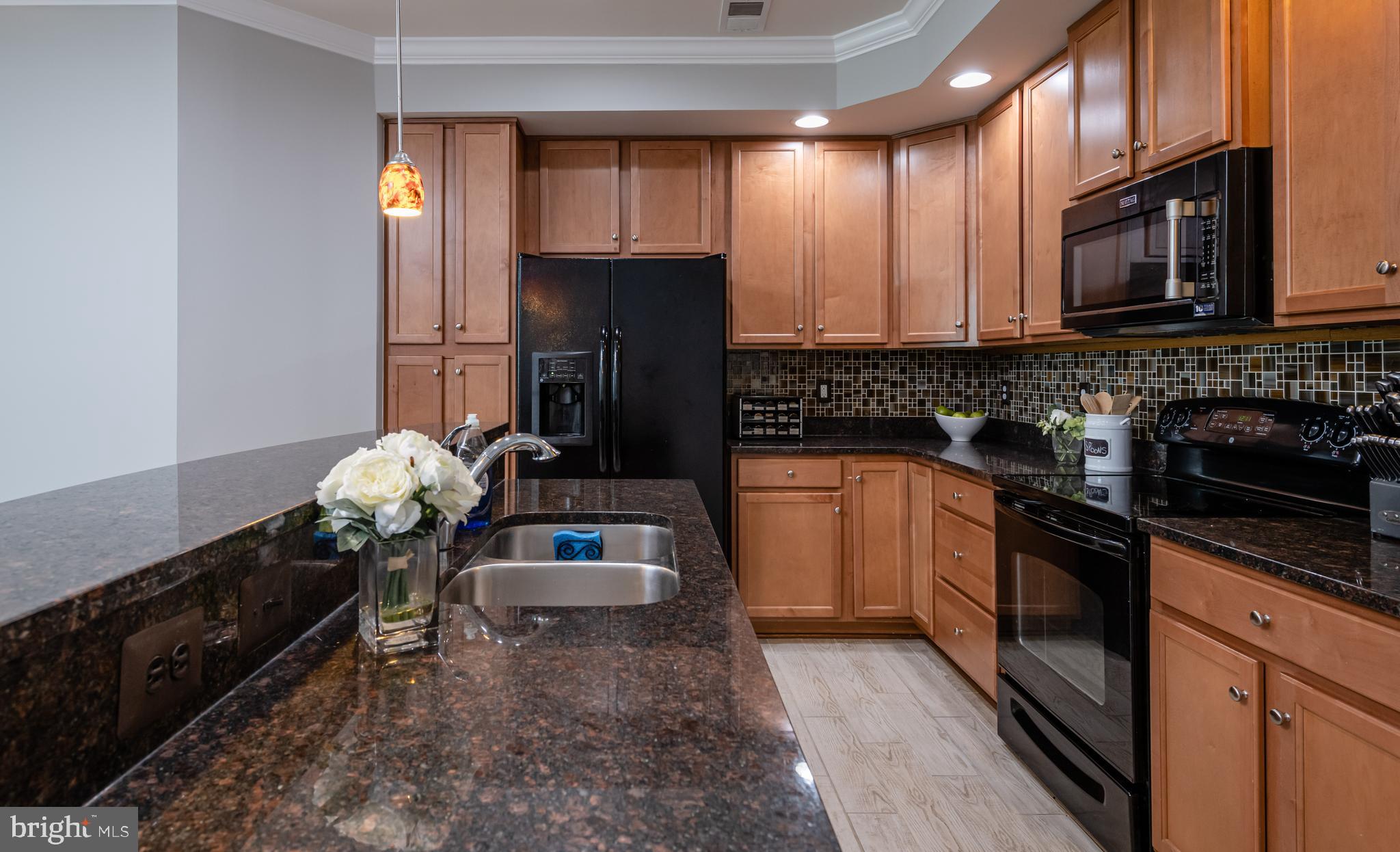 ARCOLA TOWN CENTER CONDO - Residential