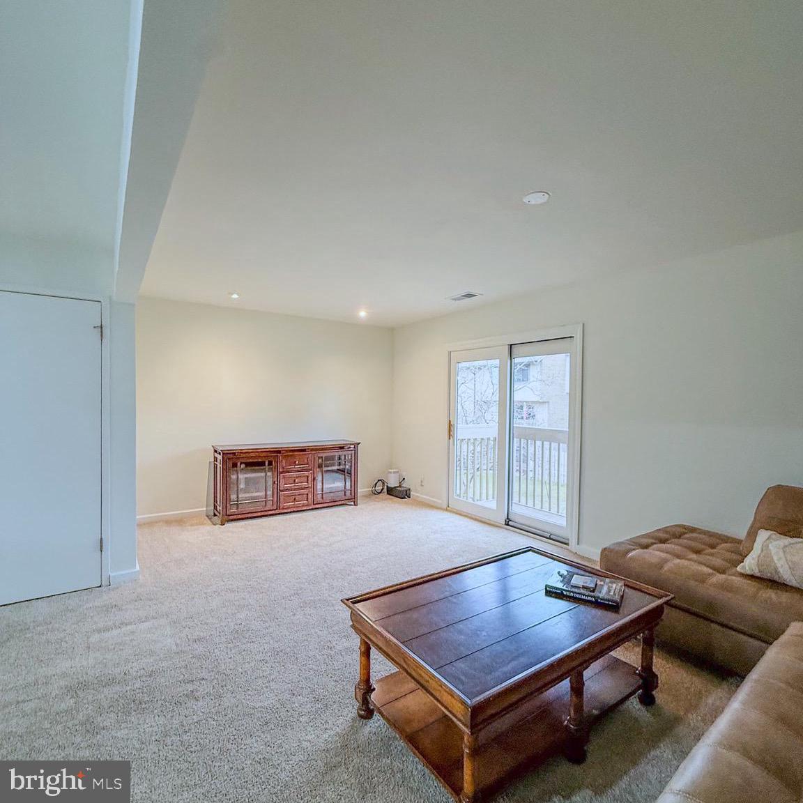 MOSBYS LANDING - Residential