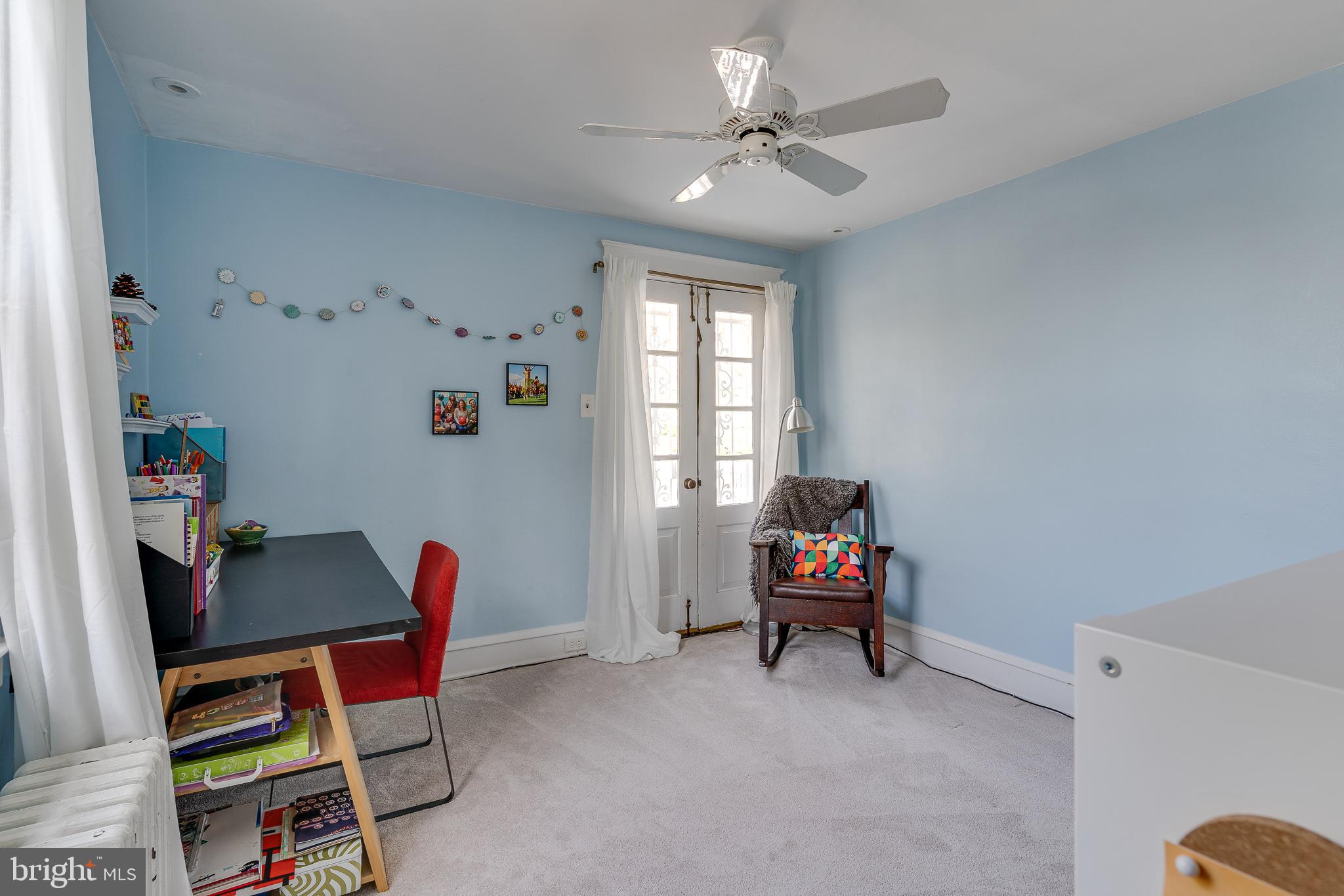 EAST FALLS - Residential