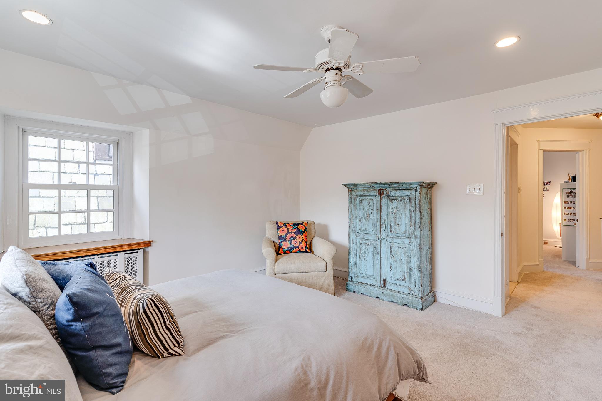 EAST FALLS - Residential