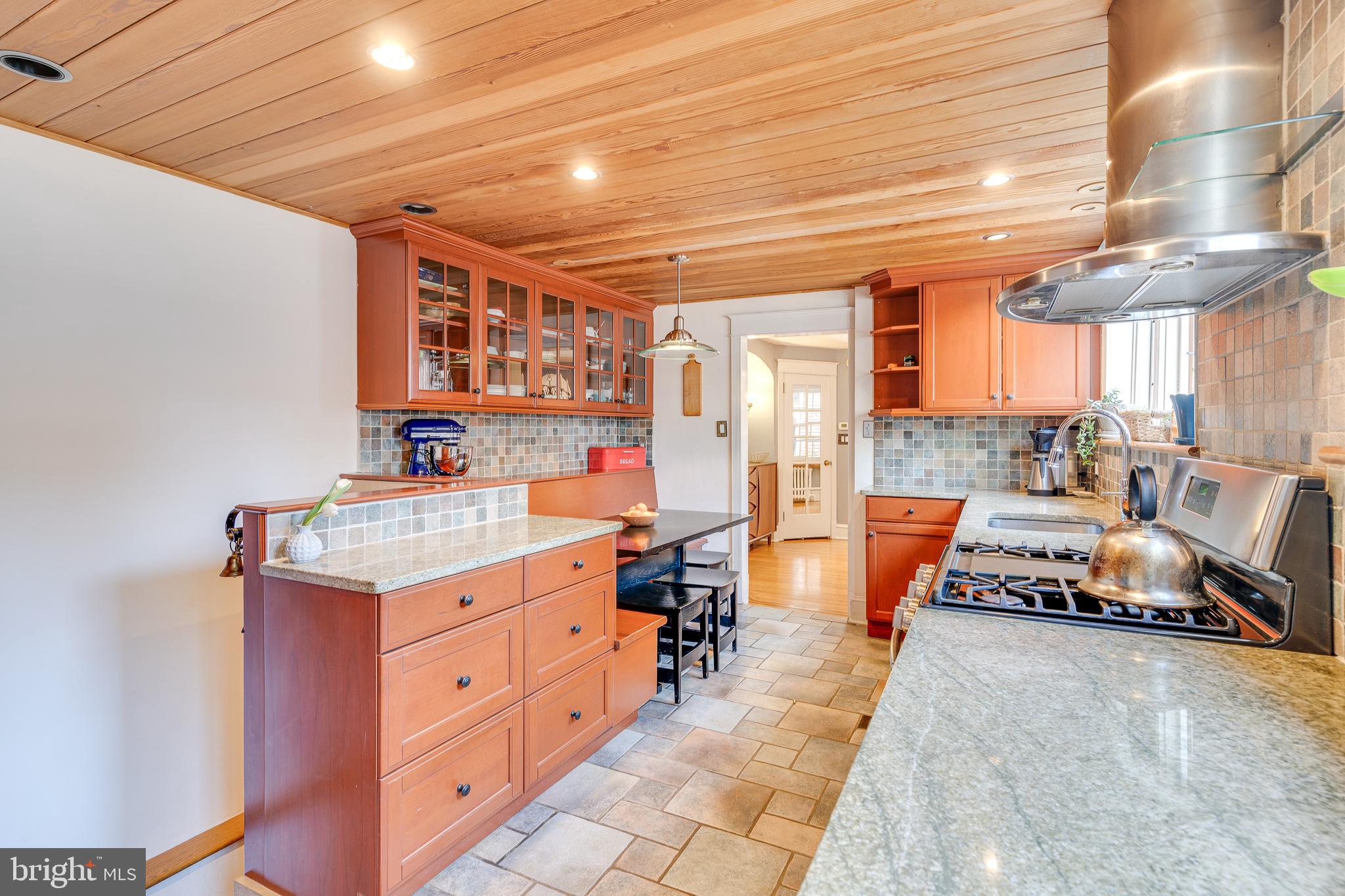 EAST FALLS - Residential